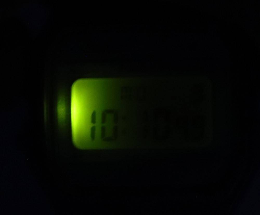 Angle. Casio - F-91WS-8 Quartz Ladies Watch Alarm Chrono - Gray.