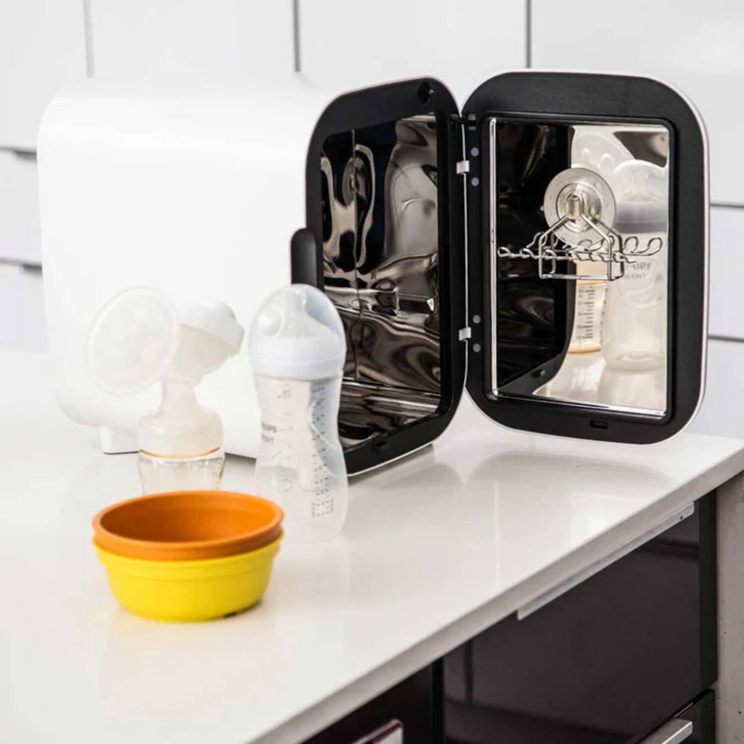 Back. Wabi - Wabi Baby UVC LED Sanitizer & Dryer Mini - White.