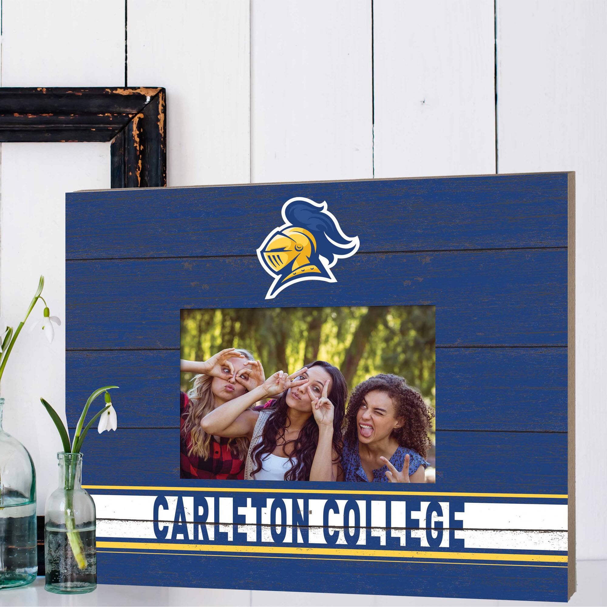 CARLETON COLLEGE