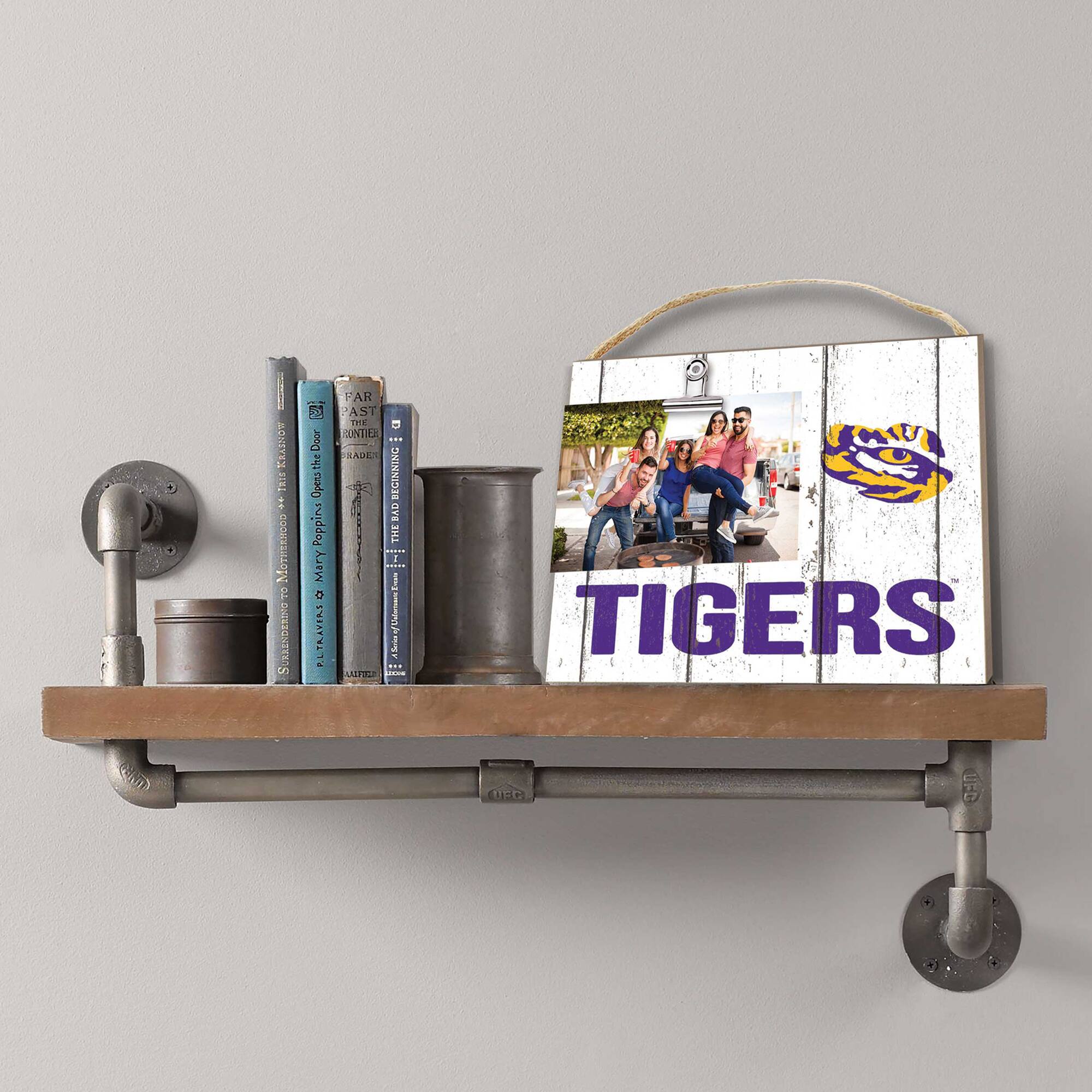 ONRIAN  
HERHOOD  
Poppins Mary  
O PLTRAVIAS  
AR AST THE  
5 FONTIER  
RAUE  
RECINNING  
BAD THE  
F ASifC  
1.m  
UPE -  
TIGERS