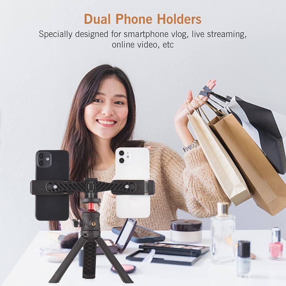 Dual Phone Holders  
Specially designed for smartphone vlog, live streaming, online video, etc