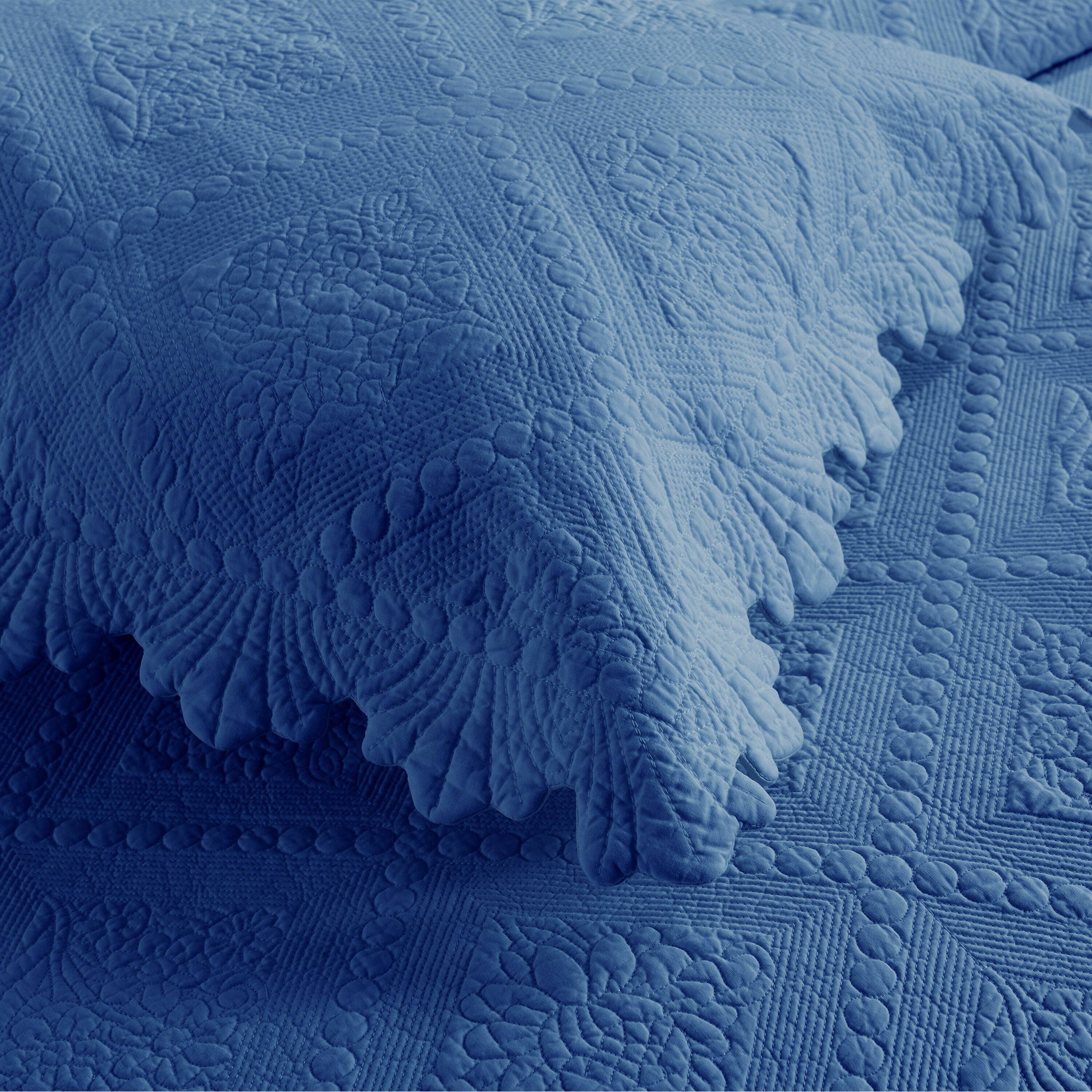 Alt View 1. MarCielo - Marcielo 3 Piece 100% Cotton Oversized Bedspread Lightweight Quilt Bedspread Set - Midtone Blue.
