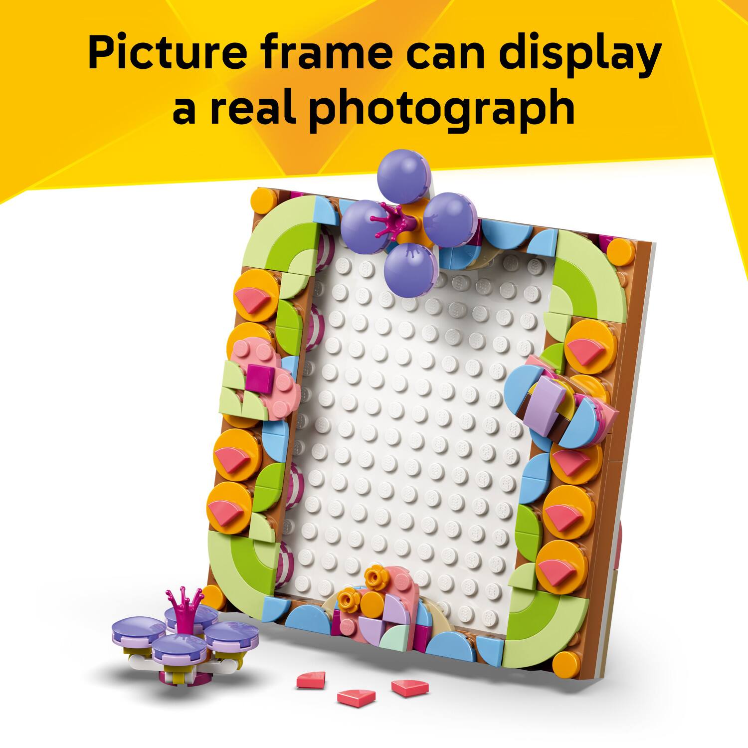 Picture frame can display a real photograph