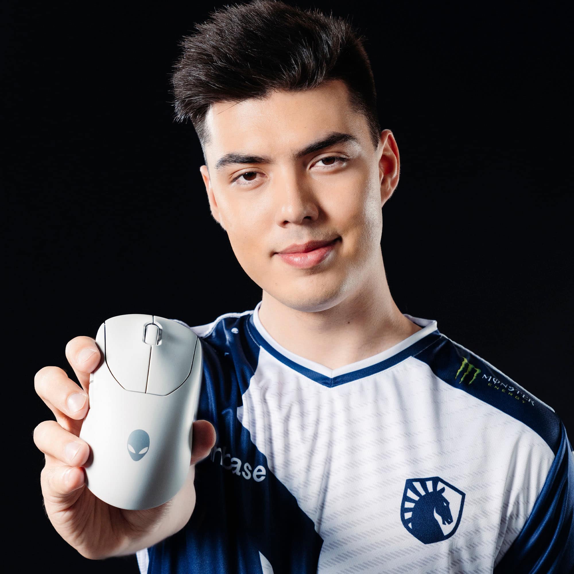 The text on the image is "Monster case".