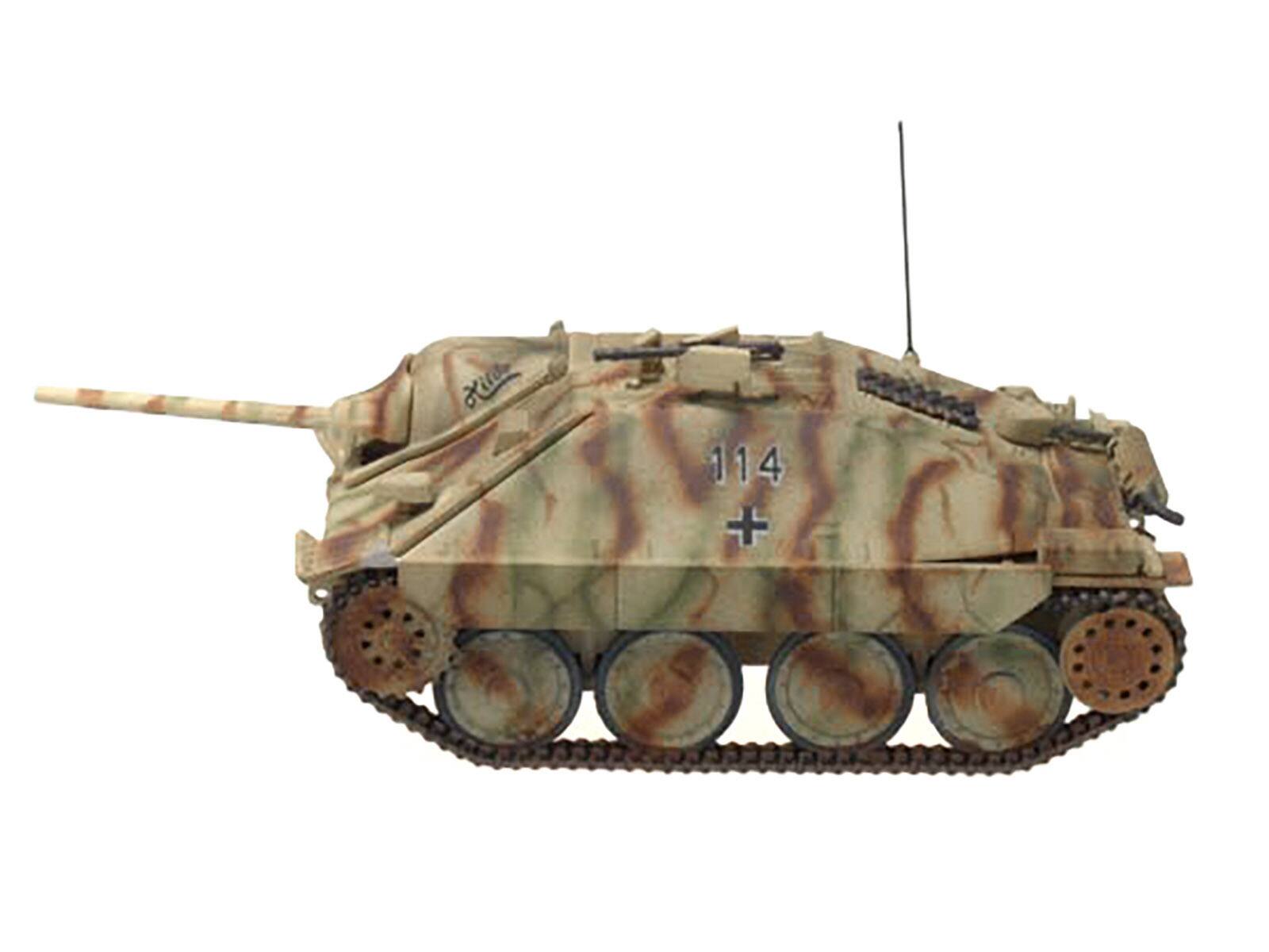 Angle. Panzerstahl - Hetzer (Early) Tank Destroyer "#114 Hilde Nove Mesto Czechoslovakia" (1945) German Army 1/72 - Multicolor.