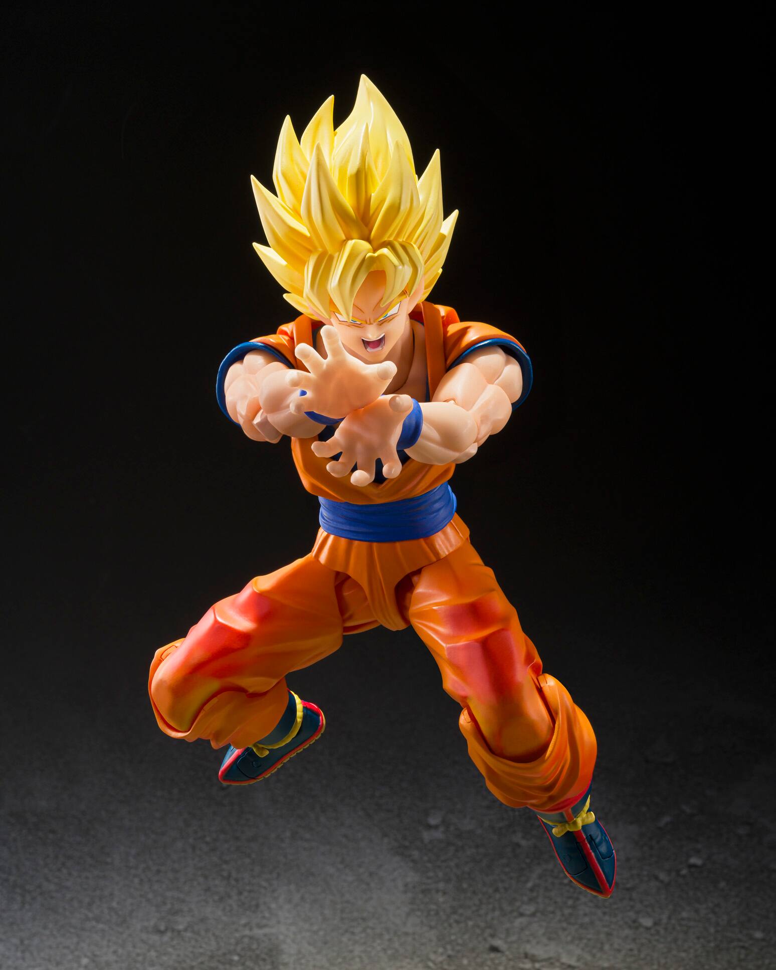 Alt View 3. Bandai - 7" Super Saiyan Son Goku - The Games Begin - Dragon Ball Z - Tamashii Nations S.H.Figuarts.