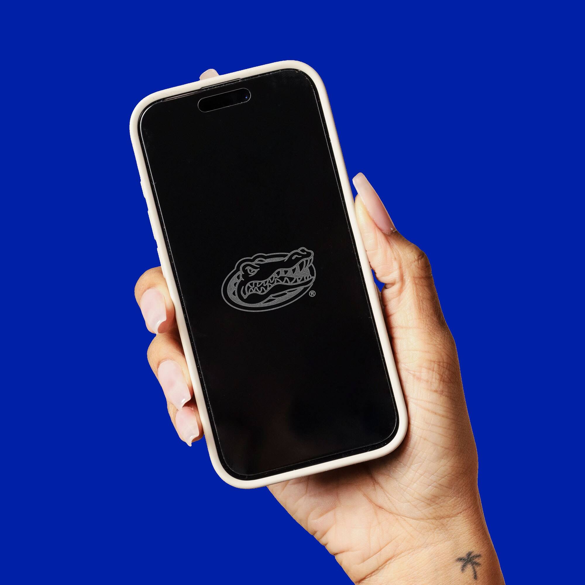 Alt View 3. Screen Skinz - Florida Gators iPhone Privacy Screen Protector - 16 Pro Max - Multicolor.