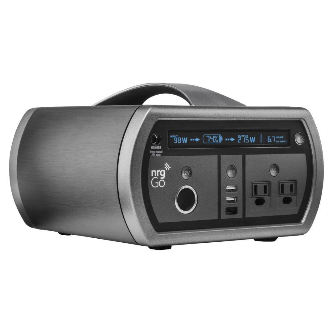 DANGER - 98W 74% SUTPUT 2 215W 6.7 HOURS TO EMPTY - 12V USB AC