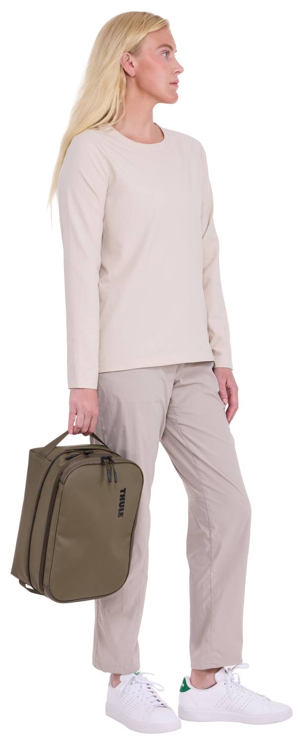 Left. Thule - Chasm Large Gear Cube – Durable Travel Organizer - Deep Khaki.