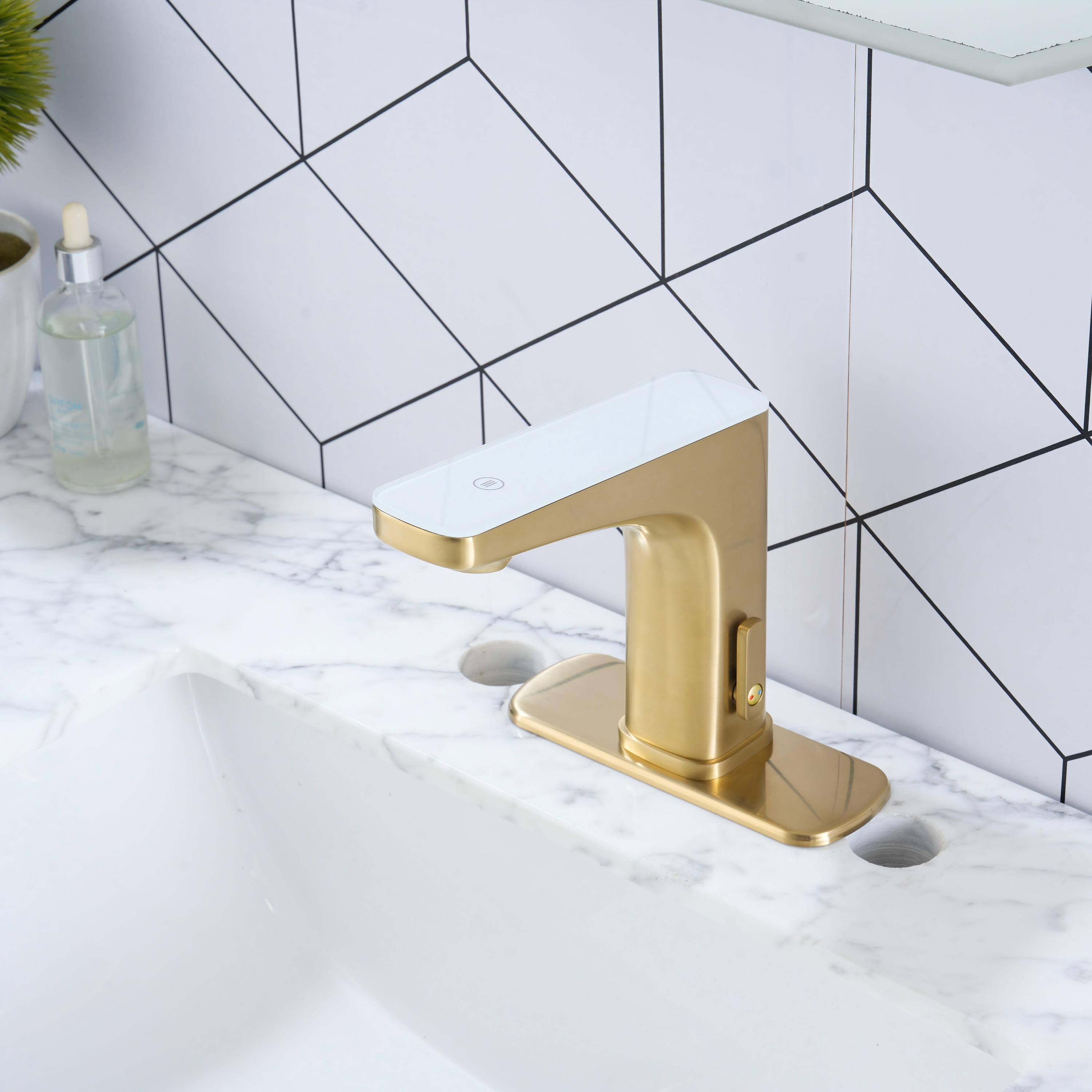 Left. Mondawe - Dual-Sensor Touchless Bathroom Sink Faucet with Temperature Display - Bruehed Gold.