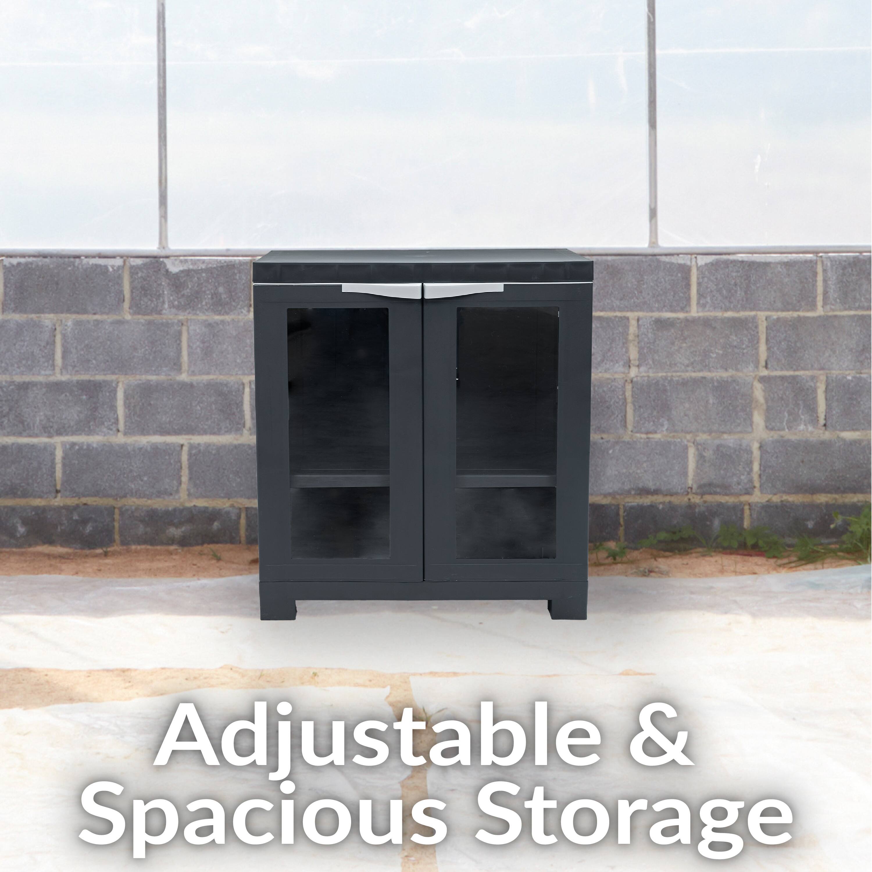 Adjustable & Spacious Storage
