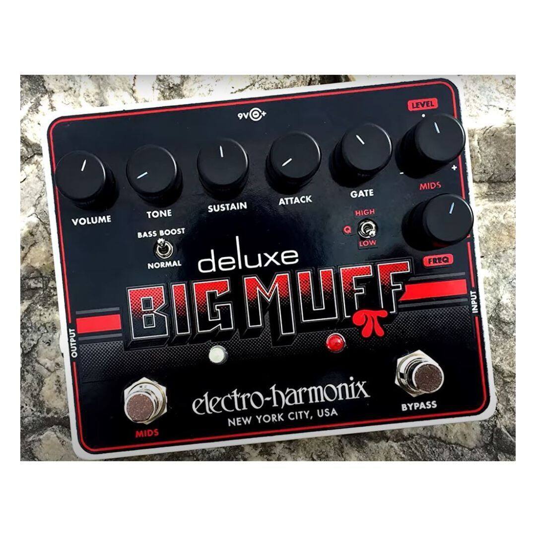 9V LEVEL MIDS GATE ATTACK SUSTAIN HIGH TONE VOLUME BOOST Q BASS LOW NORMAL deluxe FREQ BIG MUFF INPUT OUTPUT electro-harmonix NEW YORK CITY, USA BYPASS