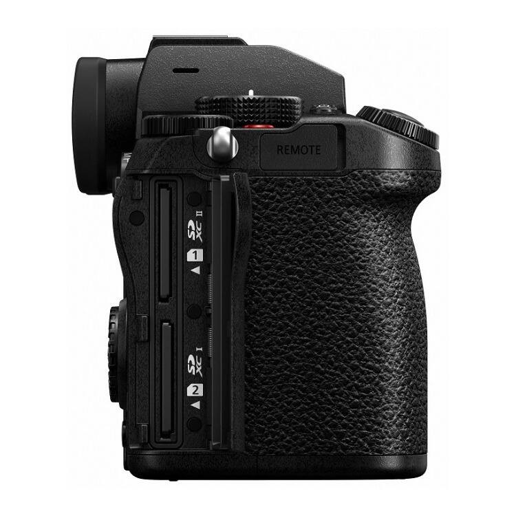 Back. Panasonic - Panasonic LUMIX S5 4K Mirrorless Full-Frame Camera with 20-60mm Lens Bundle.