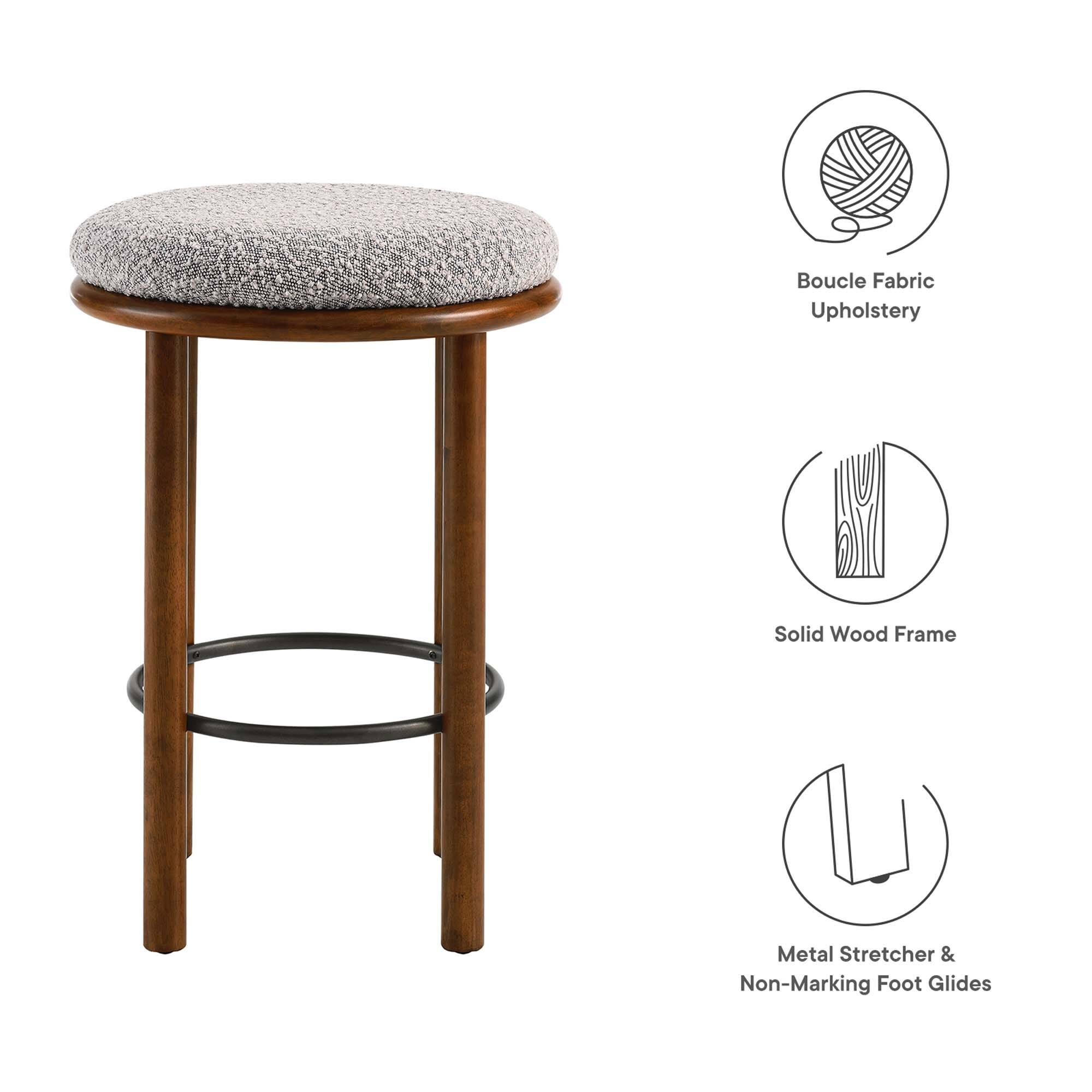 - Boucle Fabric Upholstery
- Solid Wood Frame
- Metal Stretcher & Non-Marking Foot Glides