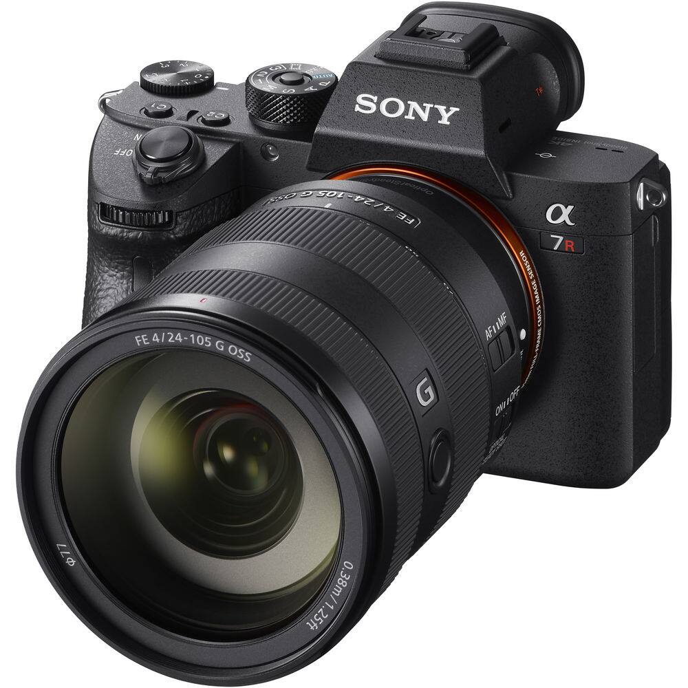 C 1 S SONY OFF a 9 S01 Cpticatitieni Opite F0 4/24 4 a LFE 7R R SENSOR IMAGE AFLIMF IMF EMAOS AFI / FE 4/24-105 AI G osS G O10 77 0.38m/1.25ft 1.25ft

Corrected text:
C 1 S SONY OFF a 9 S01 Cpticatitieni Opite F0 4/24 4 a LFE 7R R SENSOR IMAGE AFLIMF IMF EMAOS AFI / FE 4/24-105 AI G OSS G O10 77 0.38m/1.25ft 1.25ft