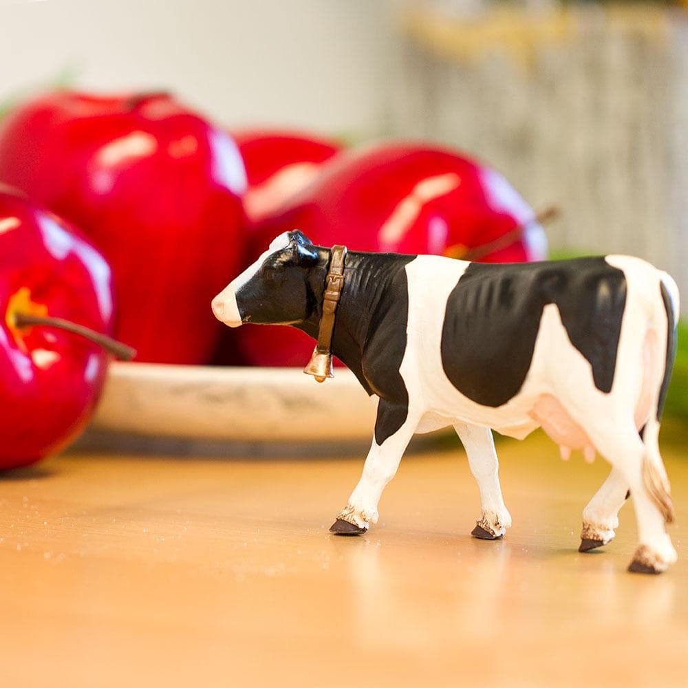 Angle. Safari Ltd. - Holstein Cow Toy Figurine.