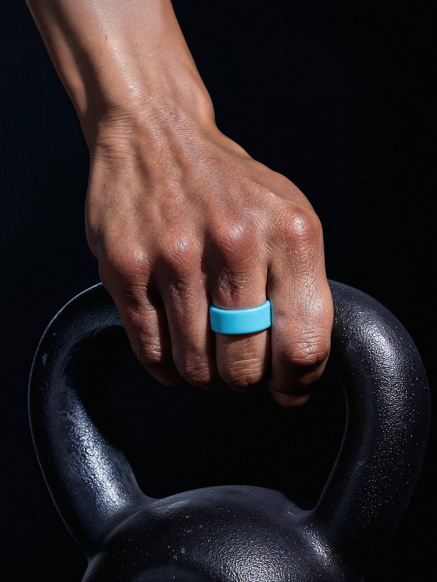 Angle. QALO - Unisex QRNT SLIM 3pk Electric Covers Size 11 - Electric.