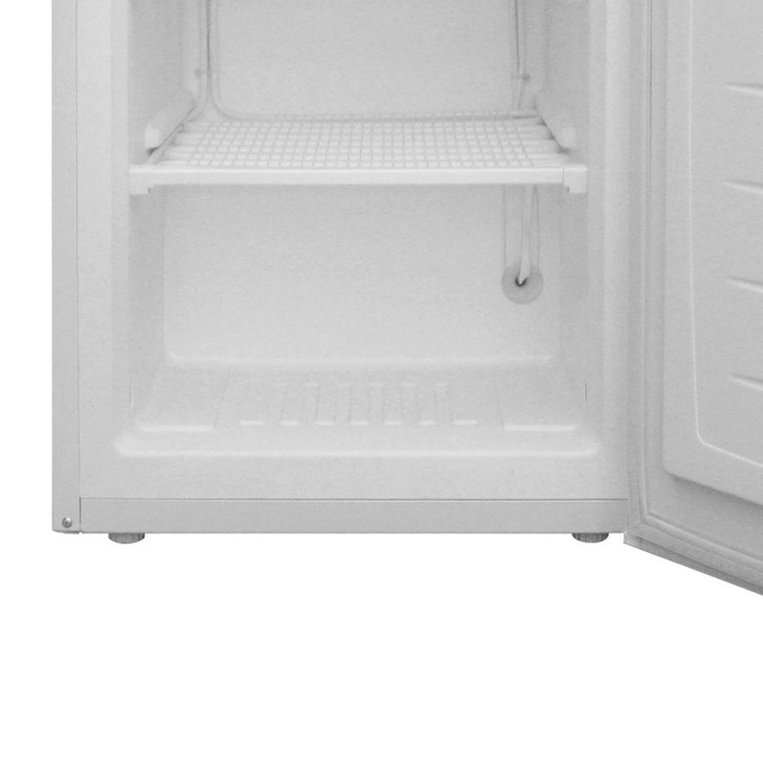 Back. Magic Chef - 3.0 Cu Ft Upright Freezer - White.