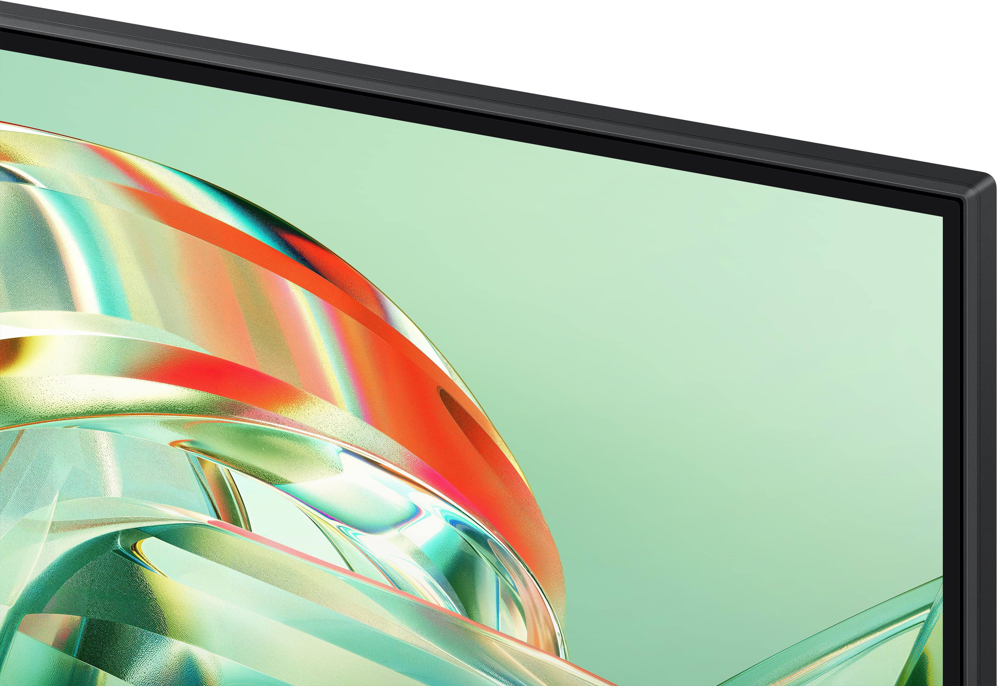 Alt View 20. Samsung - 32" ViewFinity S7 (S71H) 4K UHD IPS High Resolution Monitor with HDR10 - Black.
