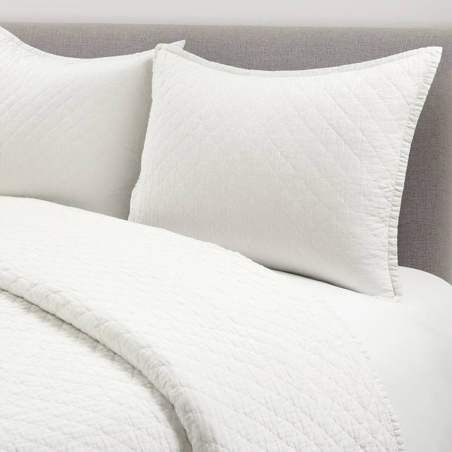 Front. Hivvago - King/CAL King Lightweight Cotton Linen White Reversible 3-PC Quilt Set - Linen White.