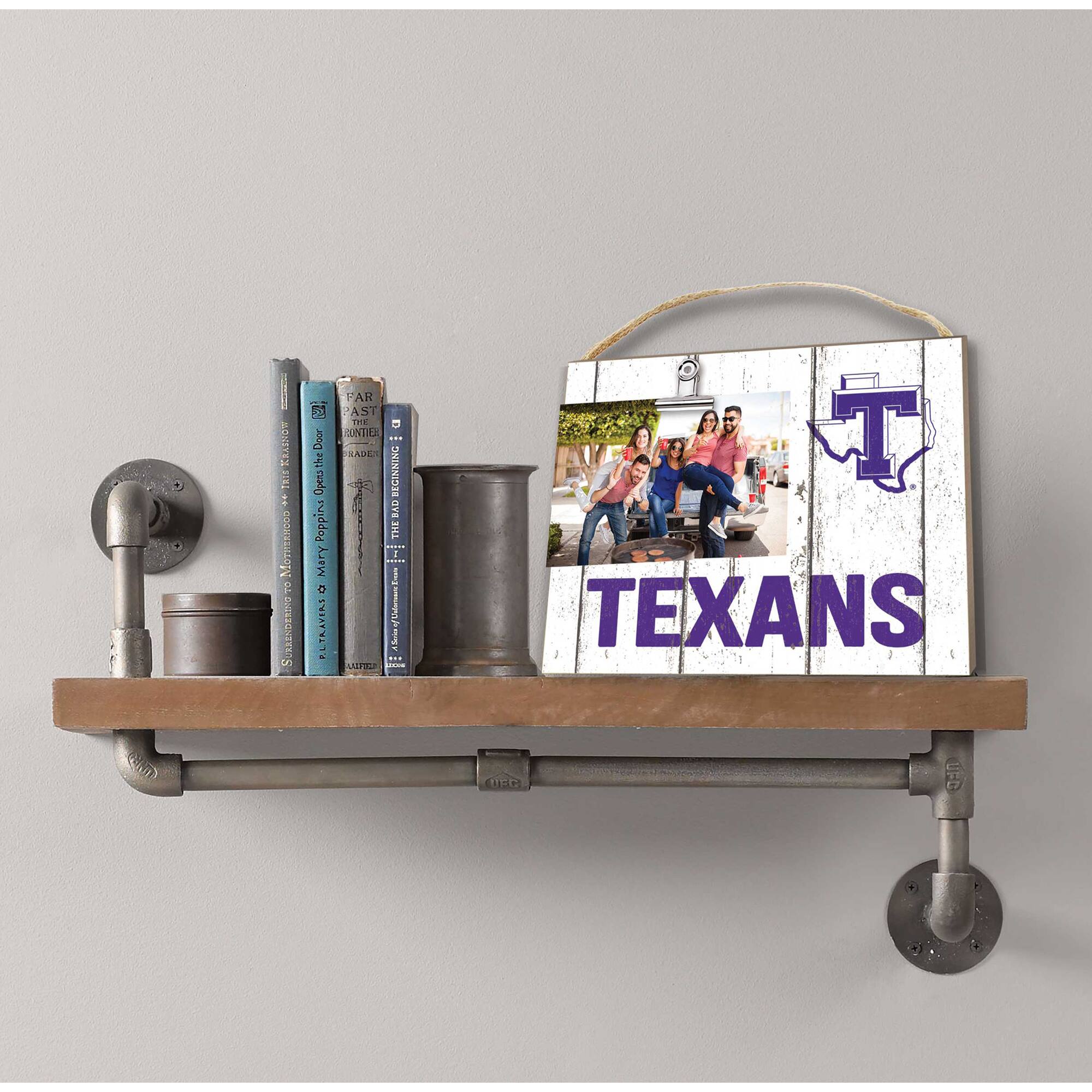 You are the hero. Ah, I see the funniest door. The open door is beginning to pop. The Mary I D. P. L. Travias. Aae I T. Texans.