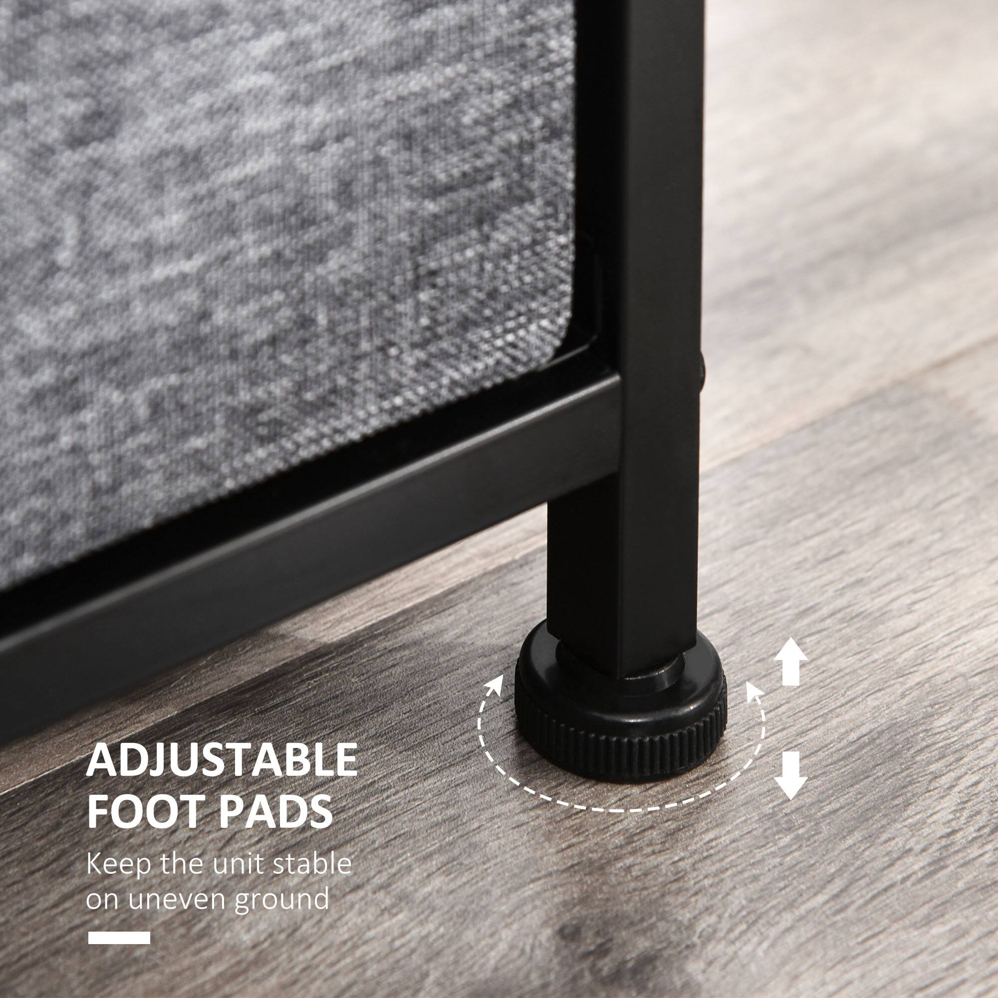 ADJUSTABLE FOOT PADS
Keep the unit stable on uneven ground