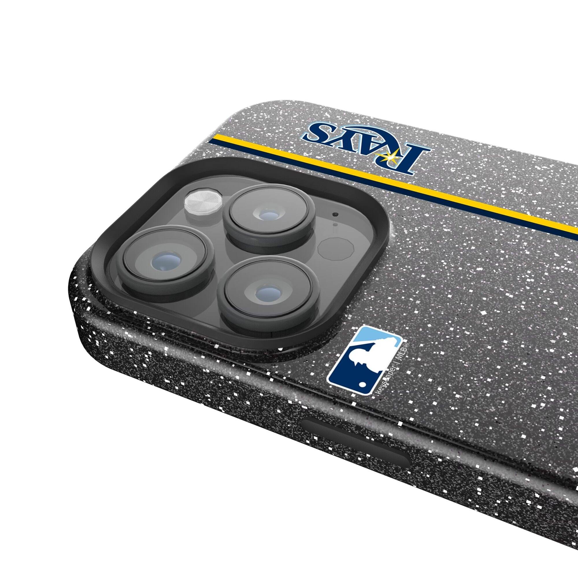 The text on the image reads:

"SKYD"