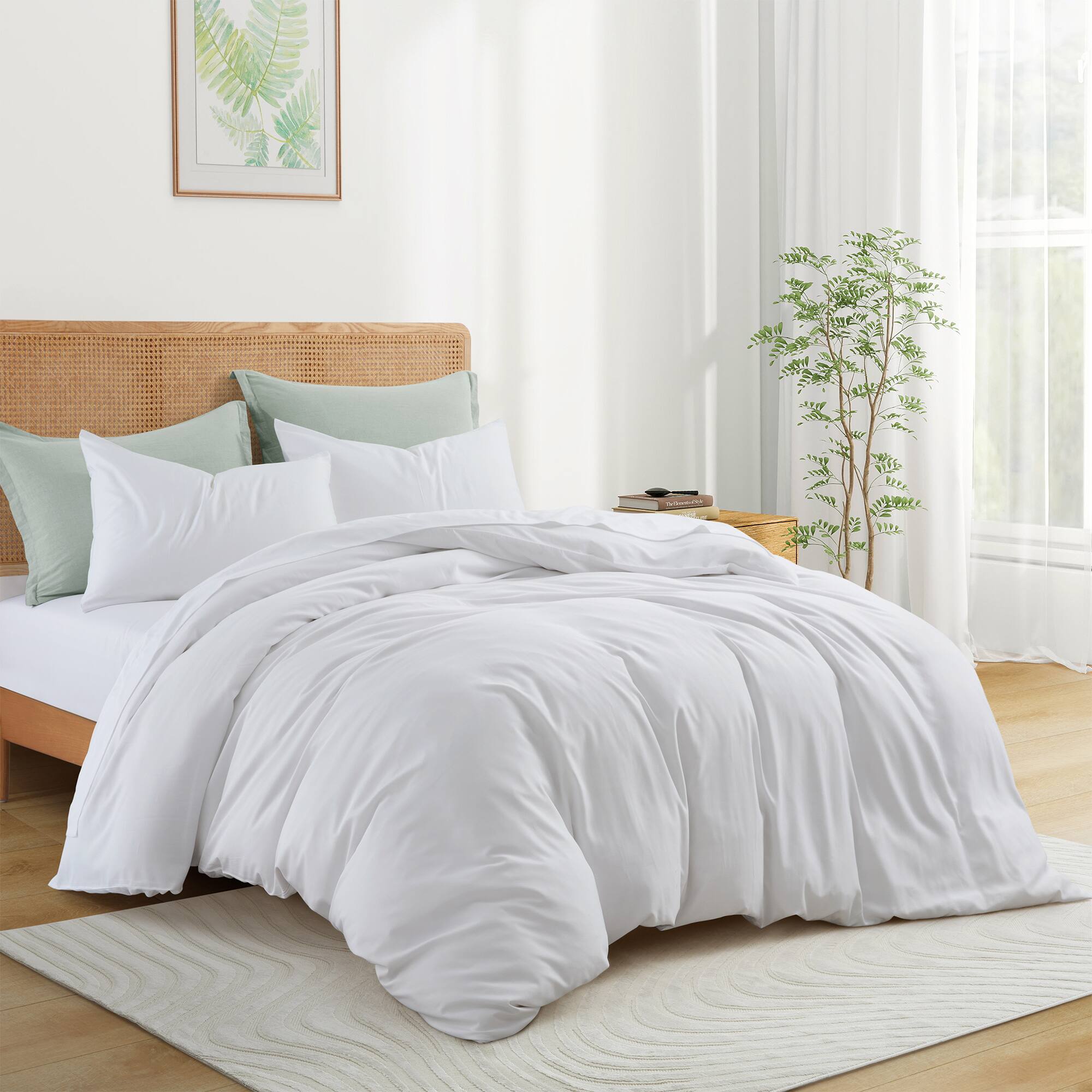 Angle. Puredown - Puredown Luxury 100% Viscose from Bamboo Duvet Cover Set, Breathable & Moisture-Wicking for Hot Sleepers, Full/Queen - White.