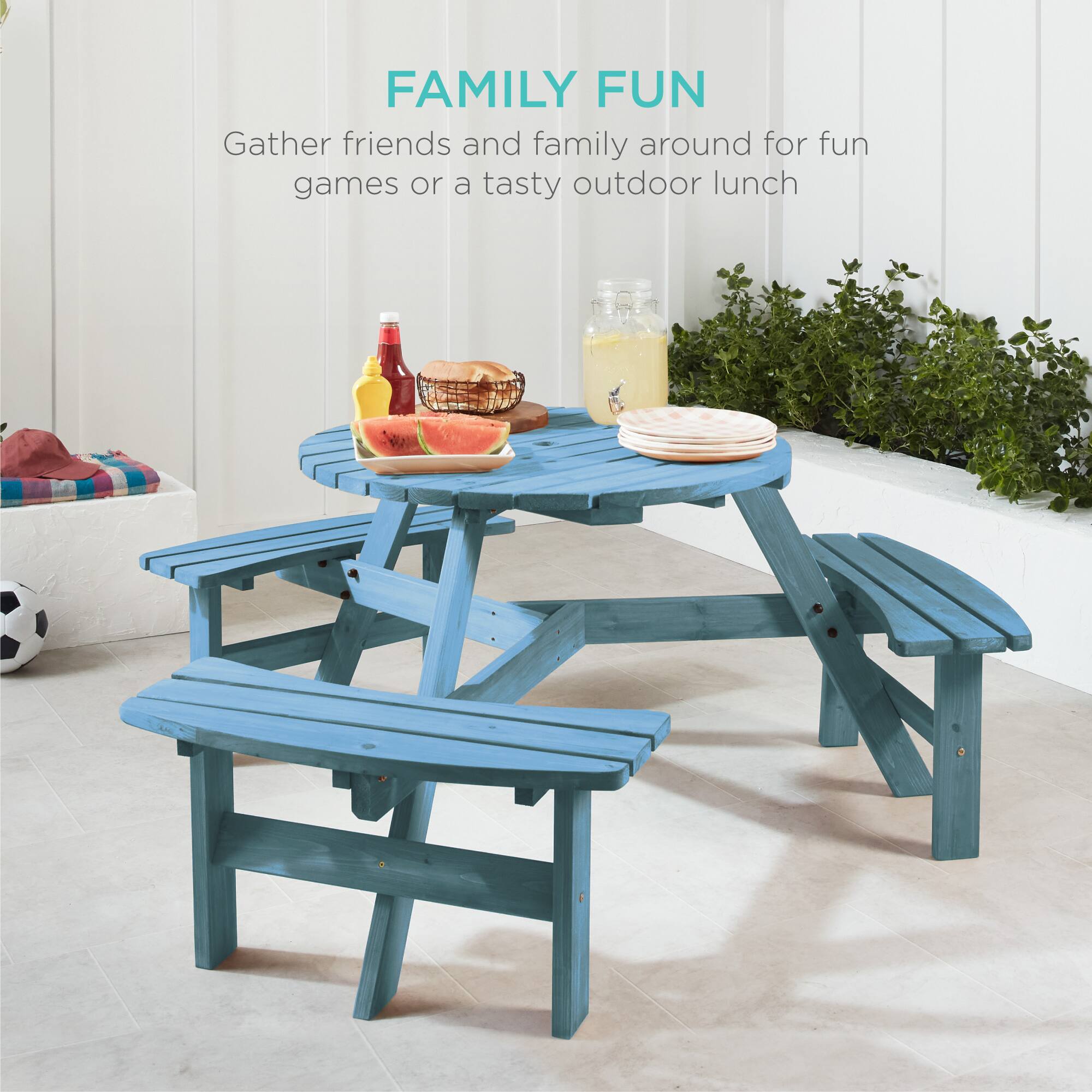 FAMILY FUN  
Gather friends and family around for fun games or a tasty outdoor lunch
