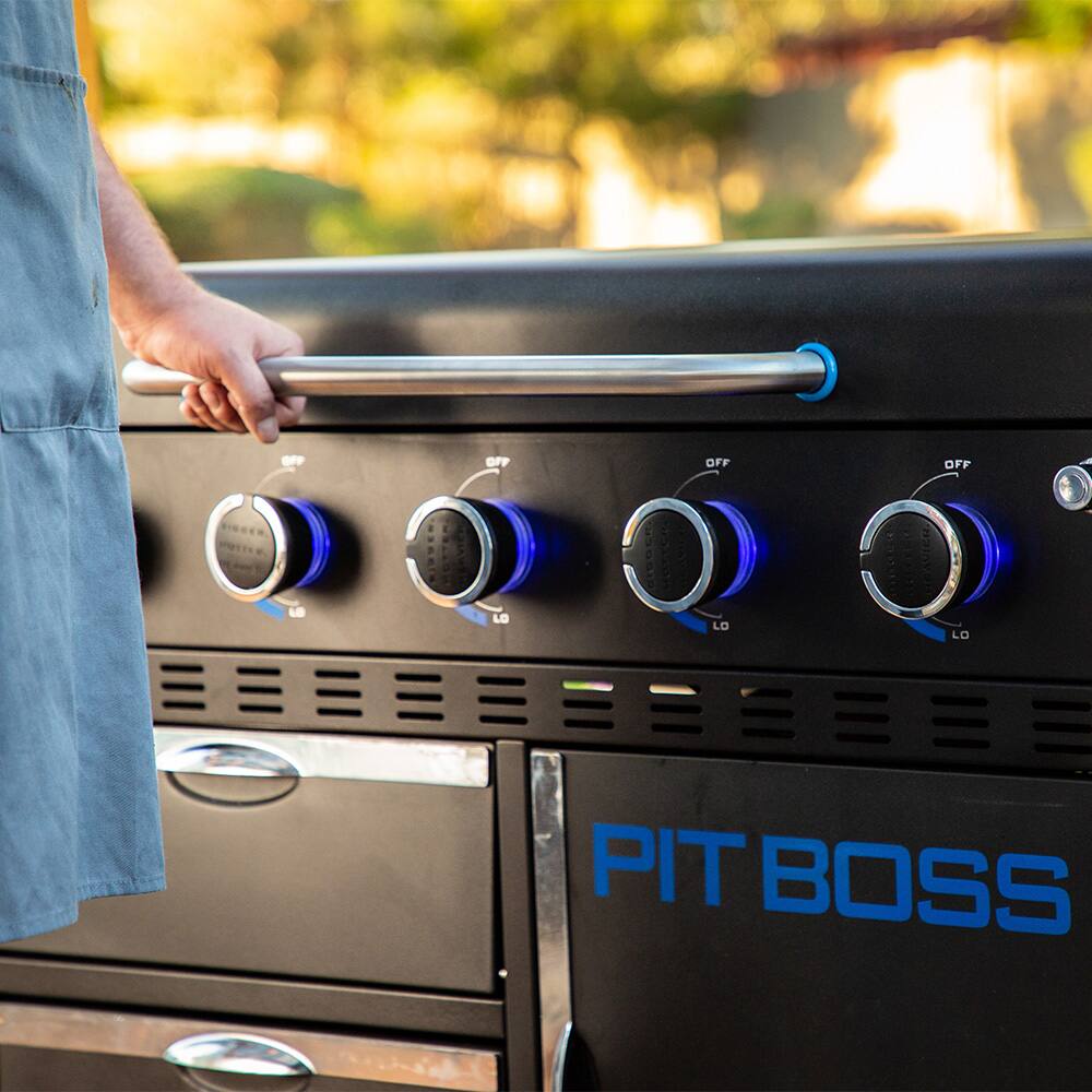 Alt View 15. Pit Boss - Ultimate Outdoor Gas 5-Burner Griddle - Black.