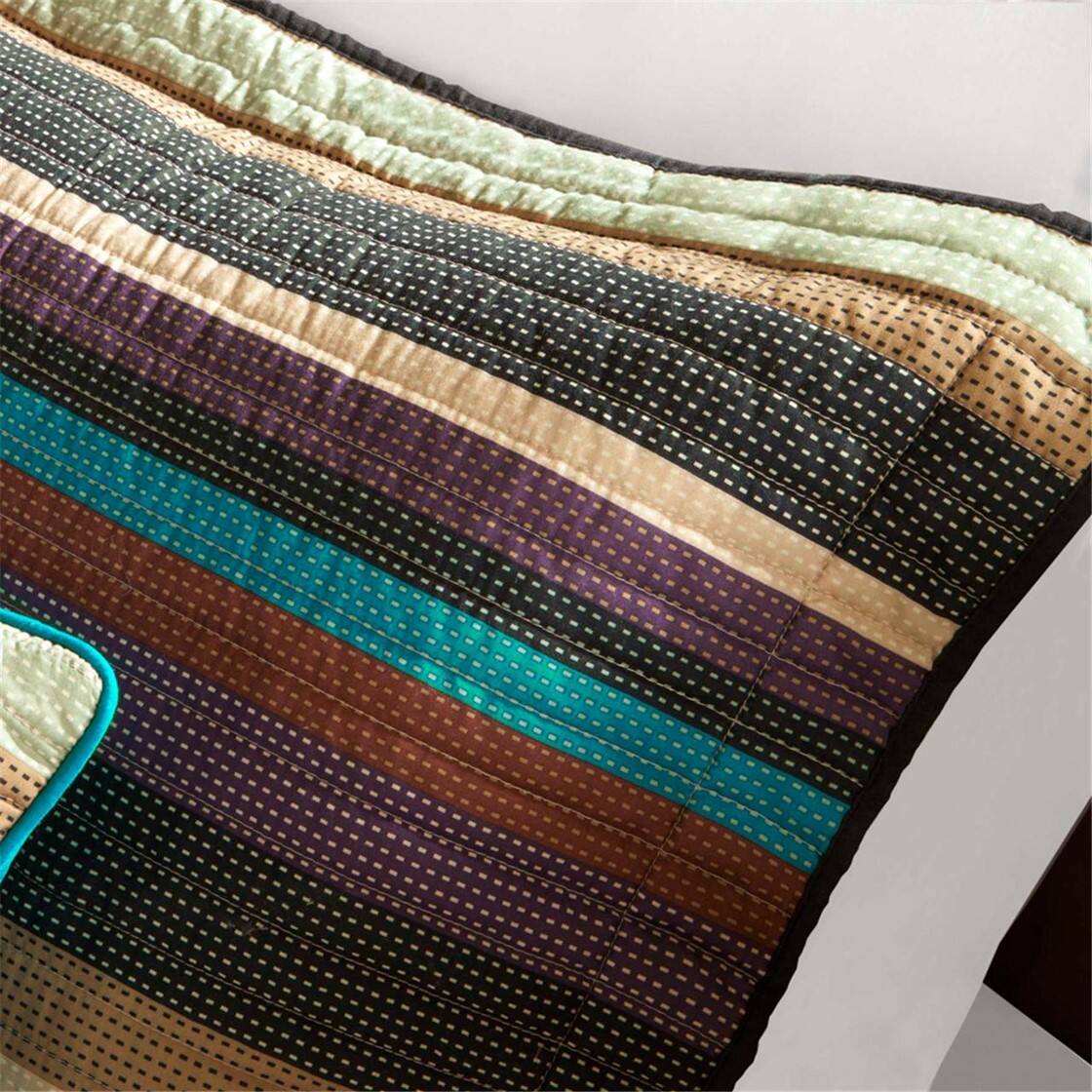 Alt View 5. Gracie Mills - Gracie Mills Clayton Reversible Quilt Set with Throw Pillows - Multi.