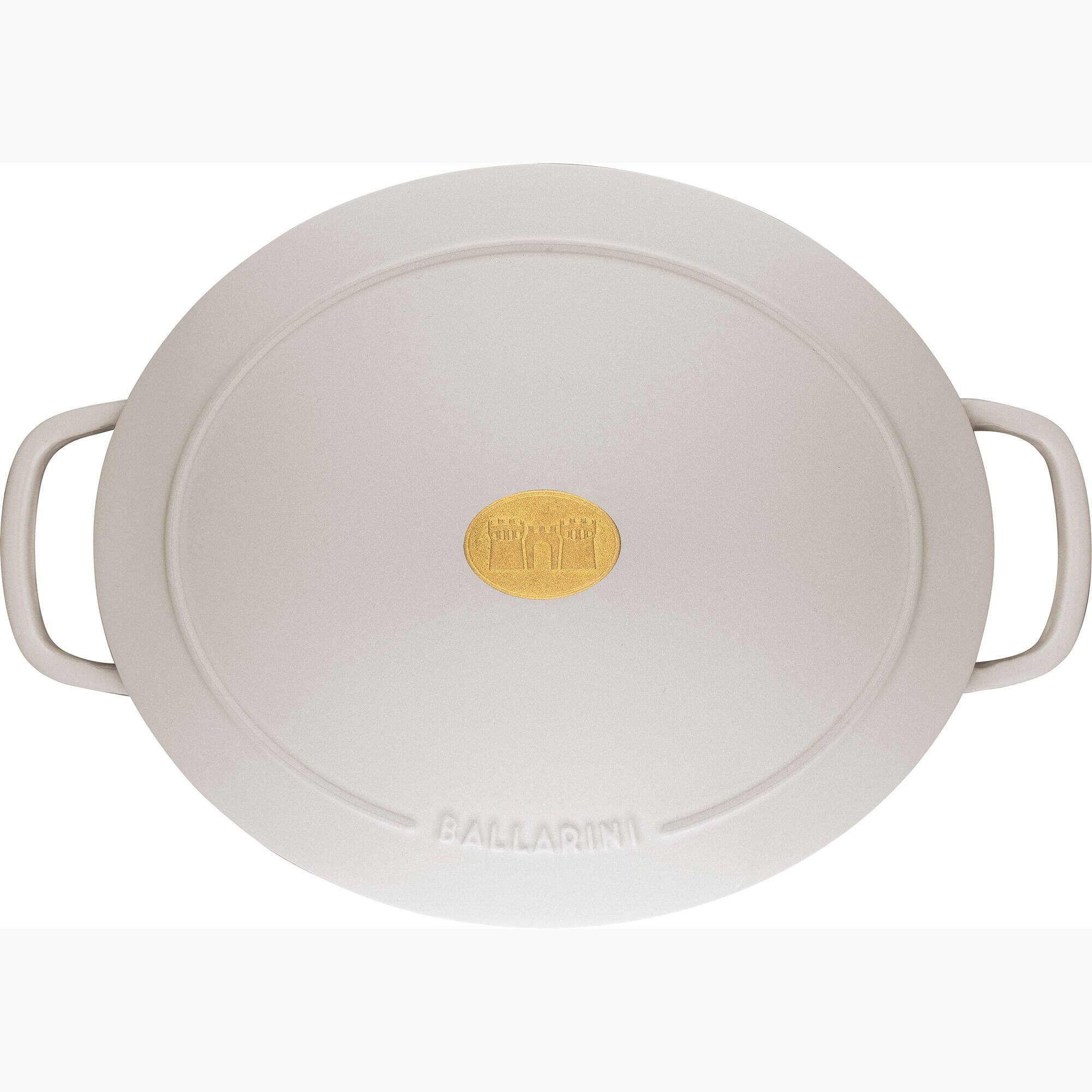 The text on the image should be grouped and corrected as follows:

- "BALLARINI" (imprinted on the lid)
- "ITALIA" (on the gold emblem)