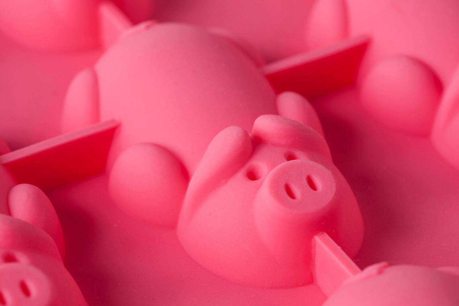 Alt View 1. MOBI - 12 Pigs in a Blanket Silicone Snack Mold, Little Pigs in Blankets - Pink.
