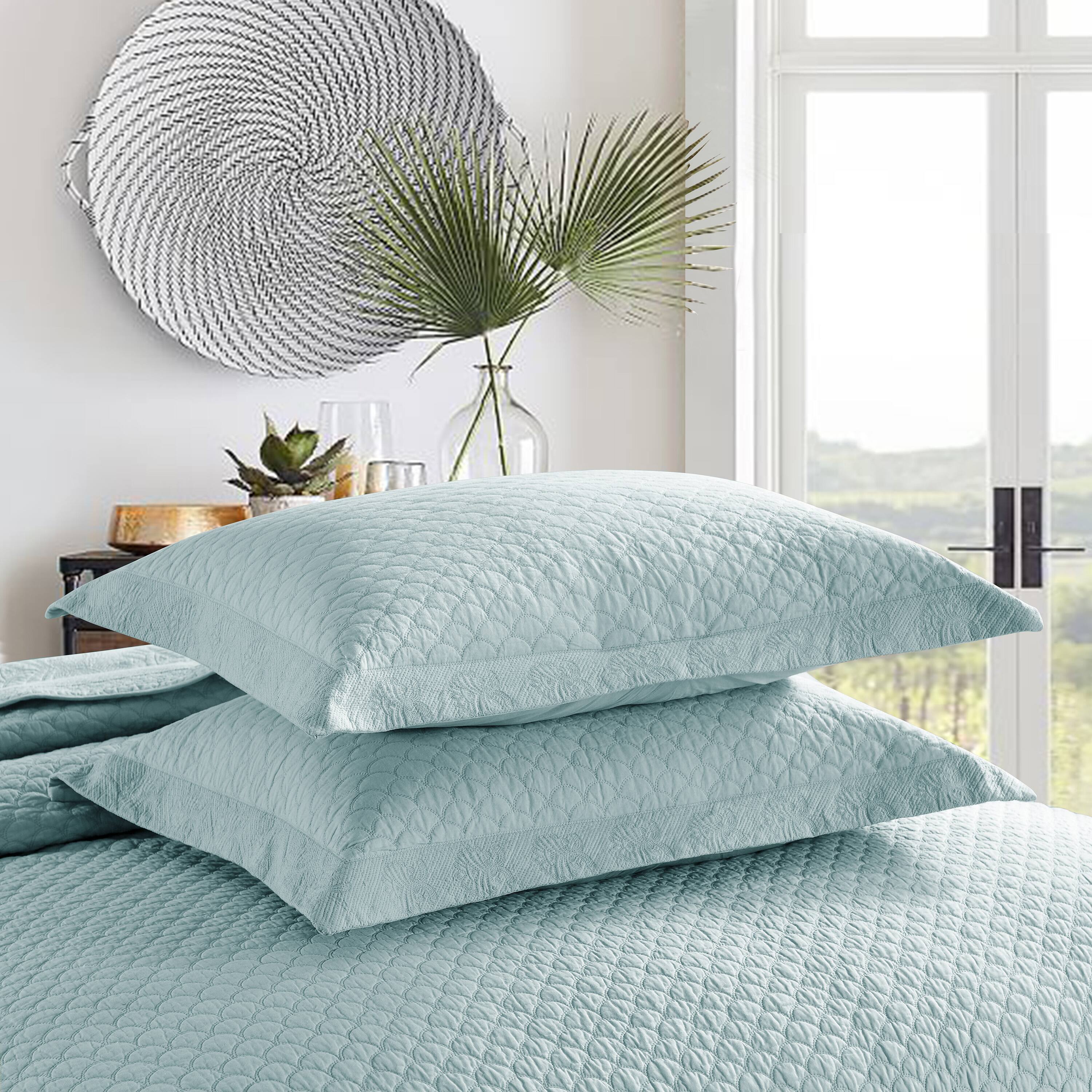 Back. MarCielo - Marcielo 3 Piece 100% Cotton Oversized Bedspread Lightweight Quilt Set - Mint Green.