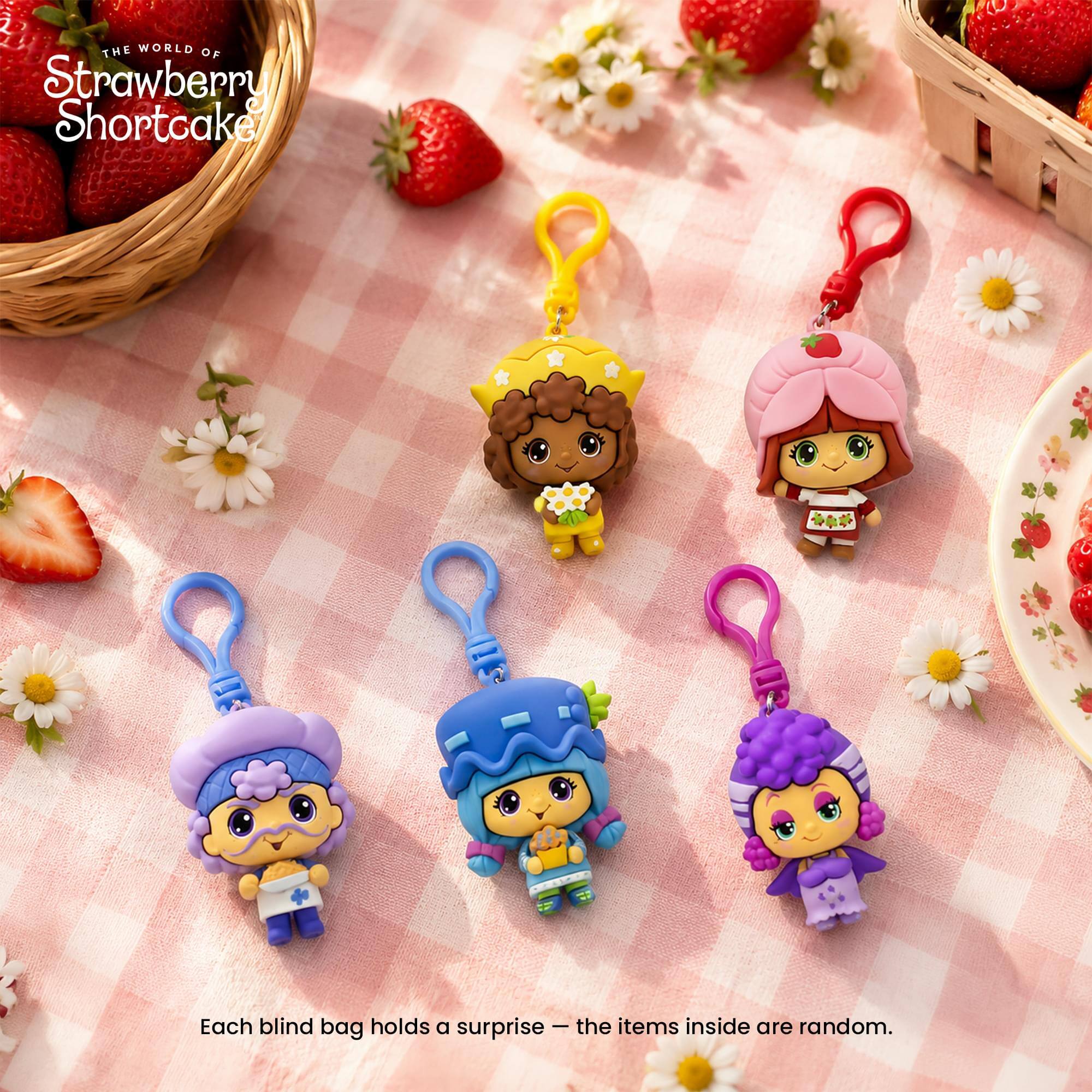 THE WORLD OF Strawberry Shortcake

Each blind bag holds a surprise - the items inside are random.