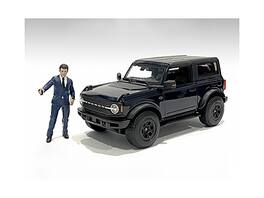 "The Dealership" Male Salesperson Figurine for 1/24 Scale Models by American Diorama - Multi