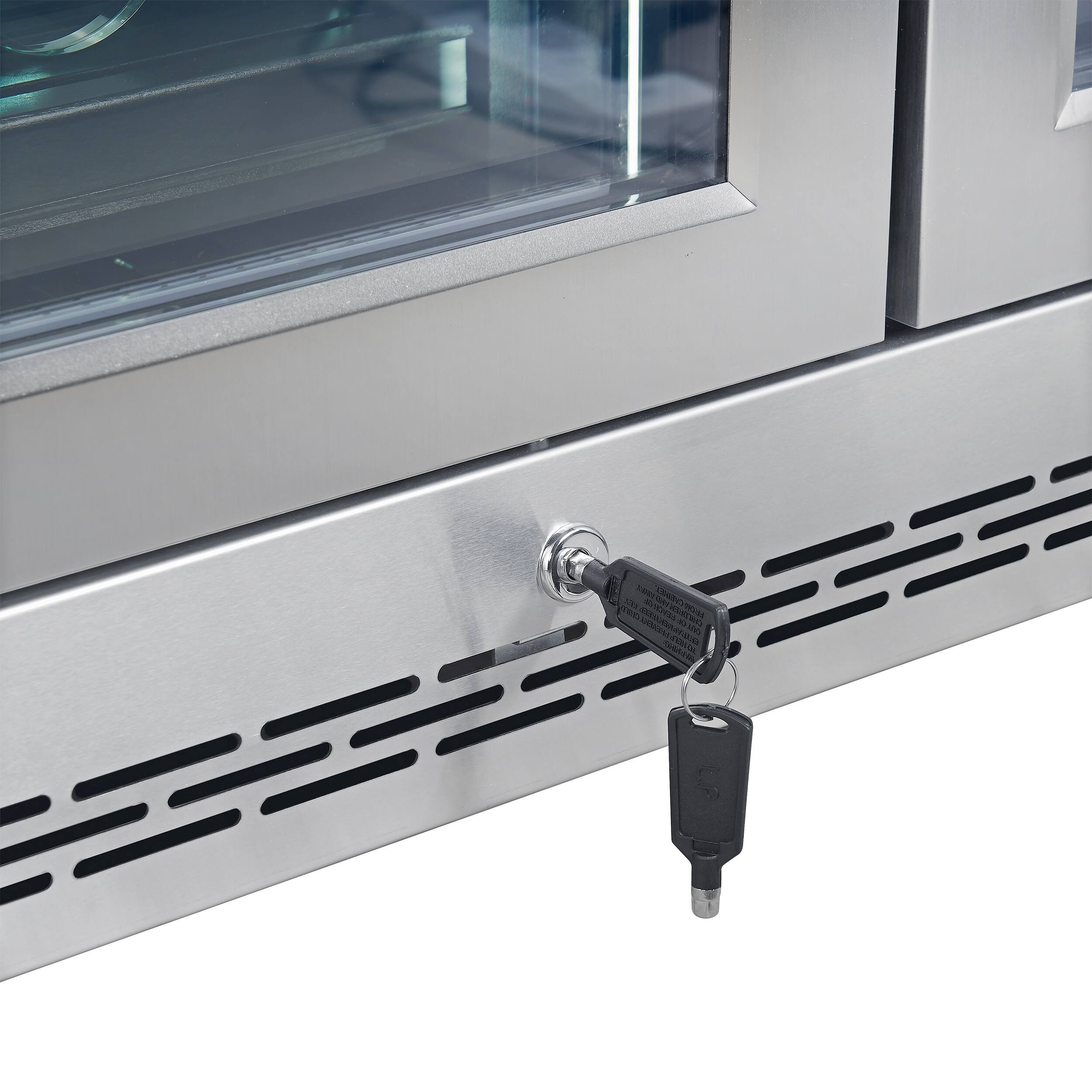 The text on the image reads "Michel Gar."