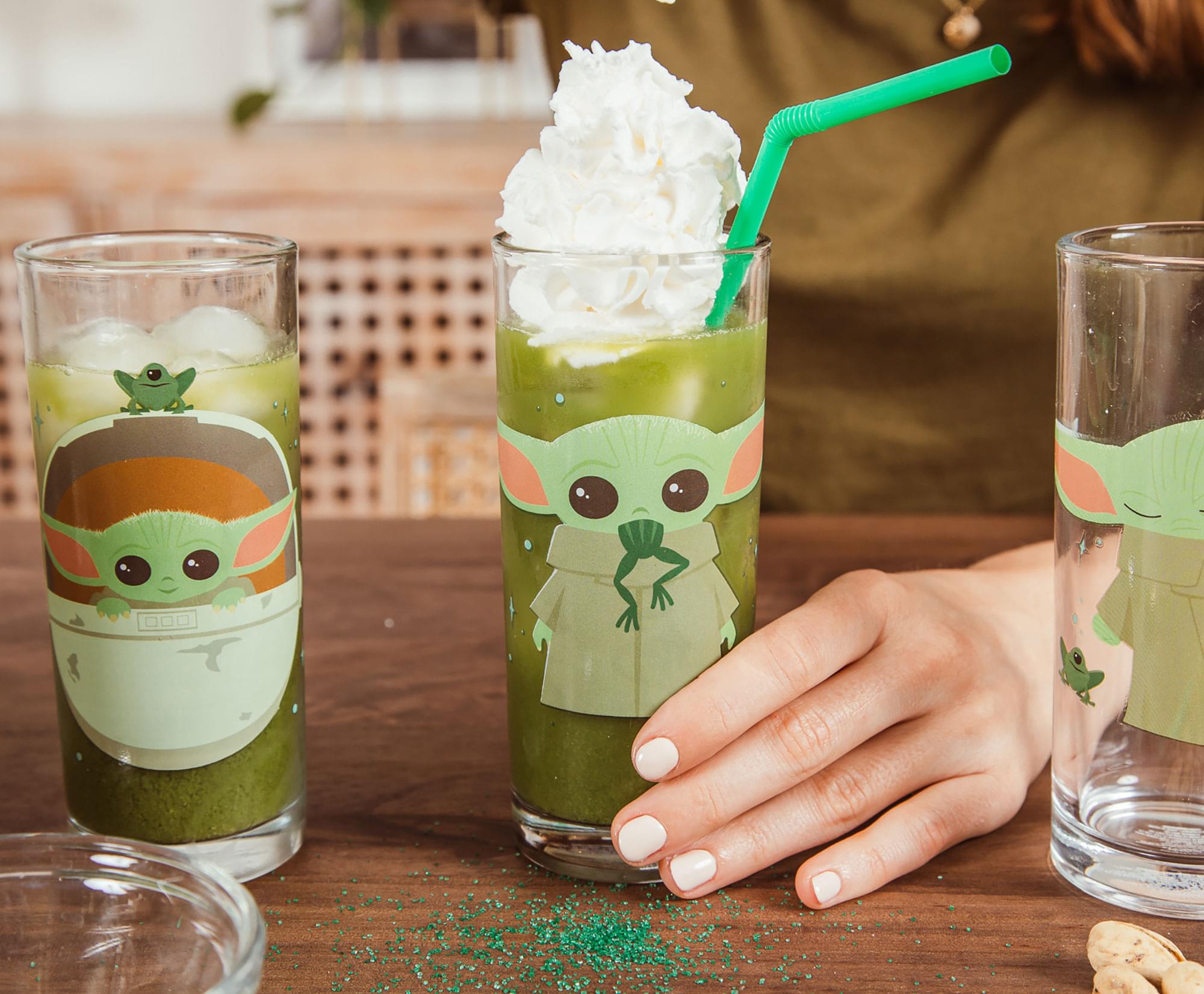 Alt View 3. Star Wars - Star Wars: The Mandalorian Grogu With Frog 10-Ounce Tumbler Glasses | Set of 4 - Green.