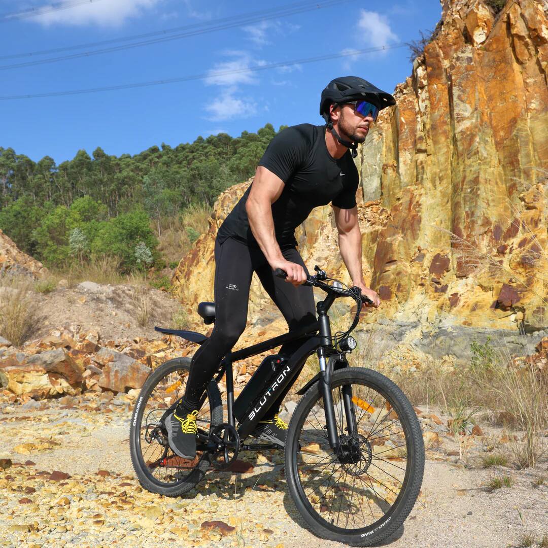 The text on the image reads:

- "SLUTRON"
- "NORON"