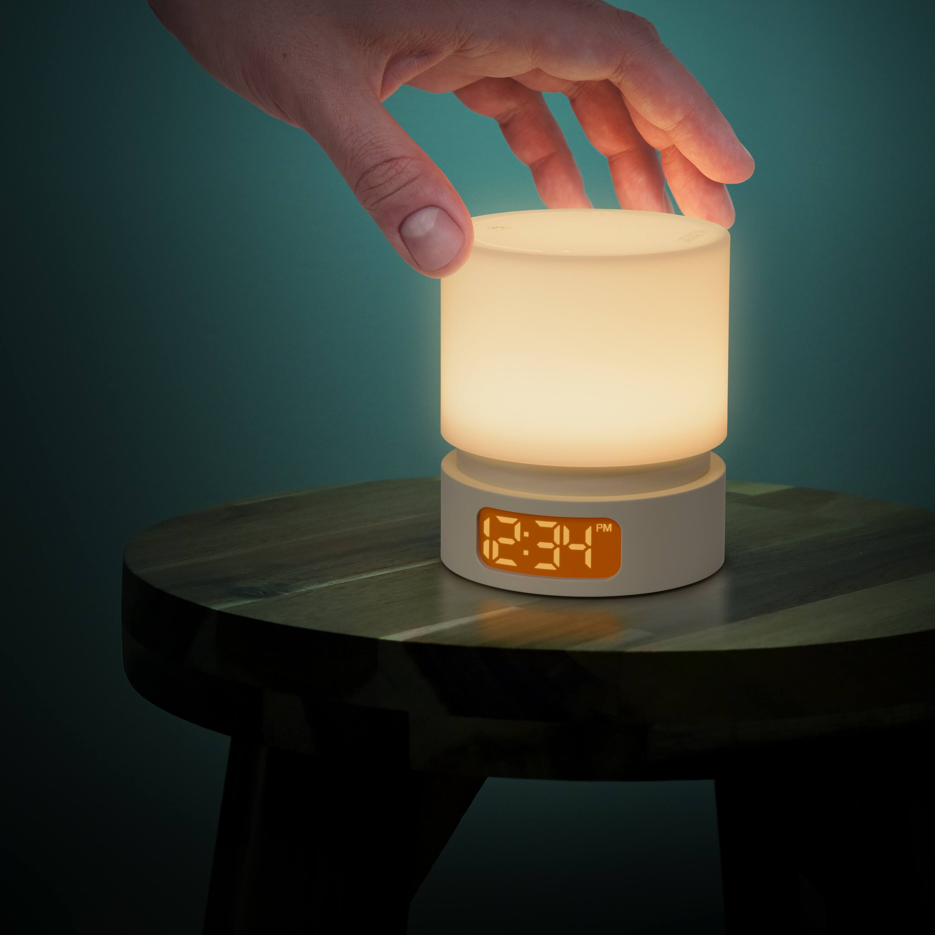 Left. La Crosse Technology - Nikko Light Assist Digital Alarm Clock - White.