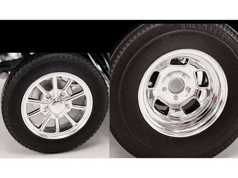 Angle. ACME - Drag Wheel and Tire Set of 4 for 1961 Chevrolet Corvette Gasser 1/18 Scale Models by ACME - Black .