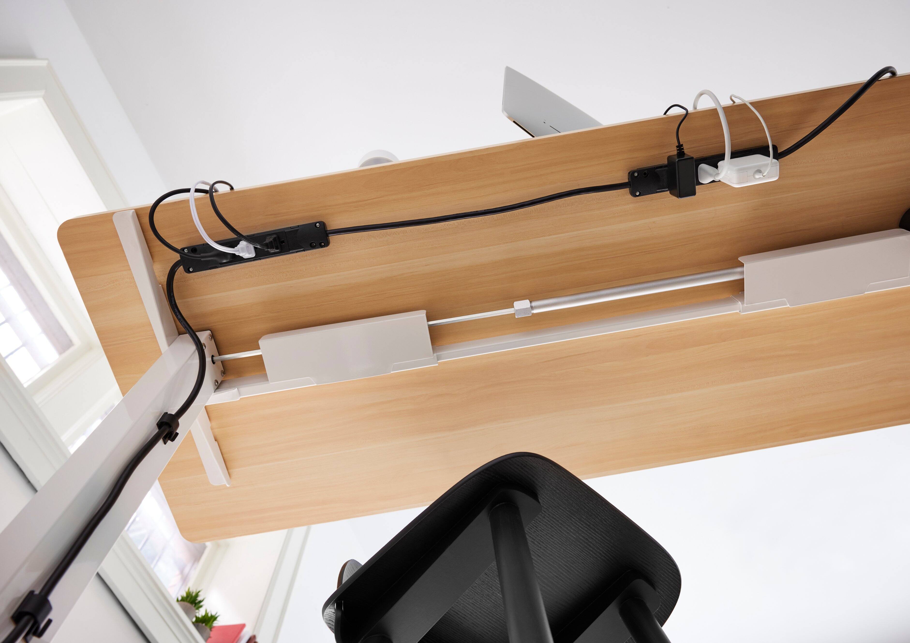 Alt View 12. charg - 3in1  7 Outlet/2 USB 1000 Joules Surge Protector - Black.