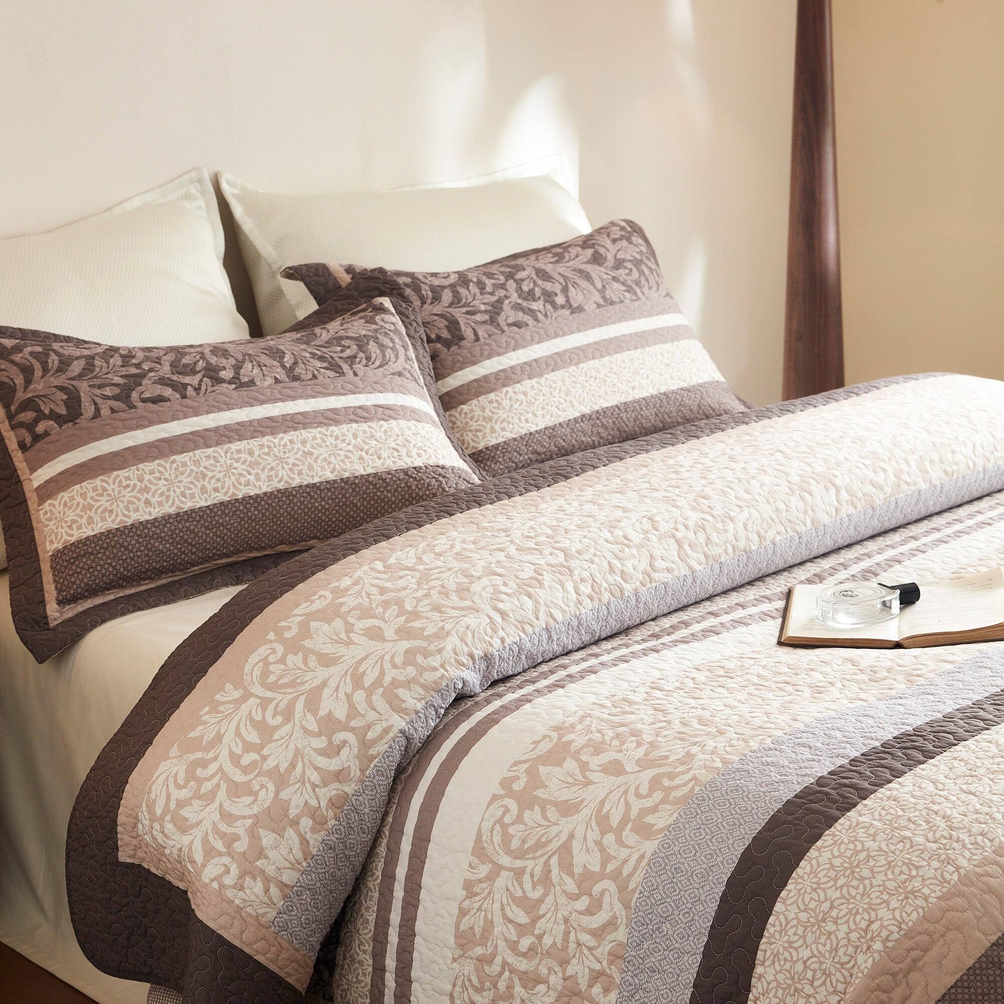 Back. MarCielo - Marcielo 3 Piece Traditional Floral Cotton Quilt Bedspread Set - Neutral Color.