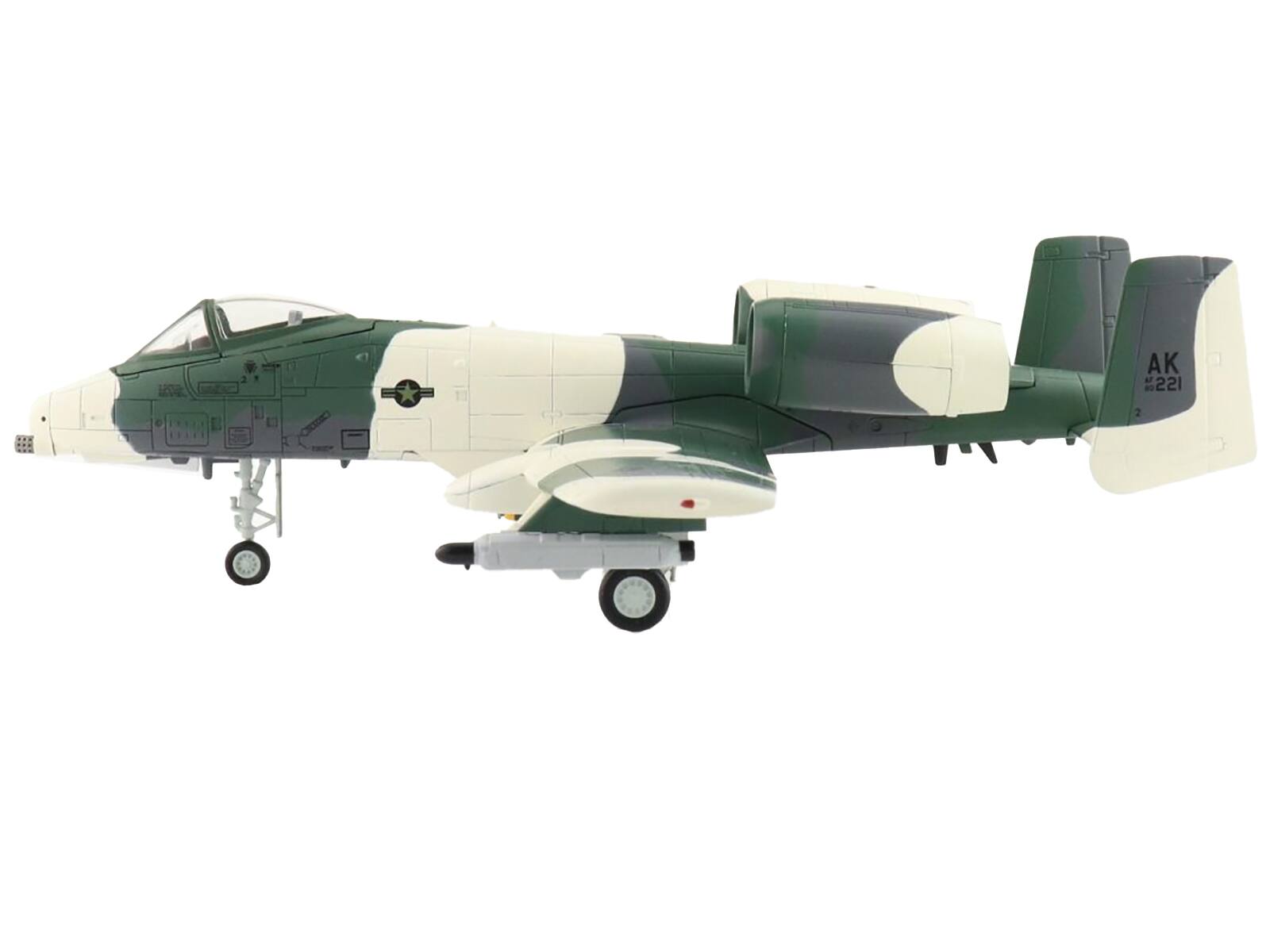 Angle. Hobby Master - Fairchild Republic A-10A Thunderbolt II Arctic Scheme 18th TFS 343rd Composite Wing Alaska 1982 USAF Air Power 1/72 - Green With Gray.