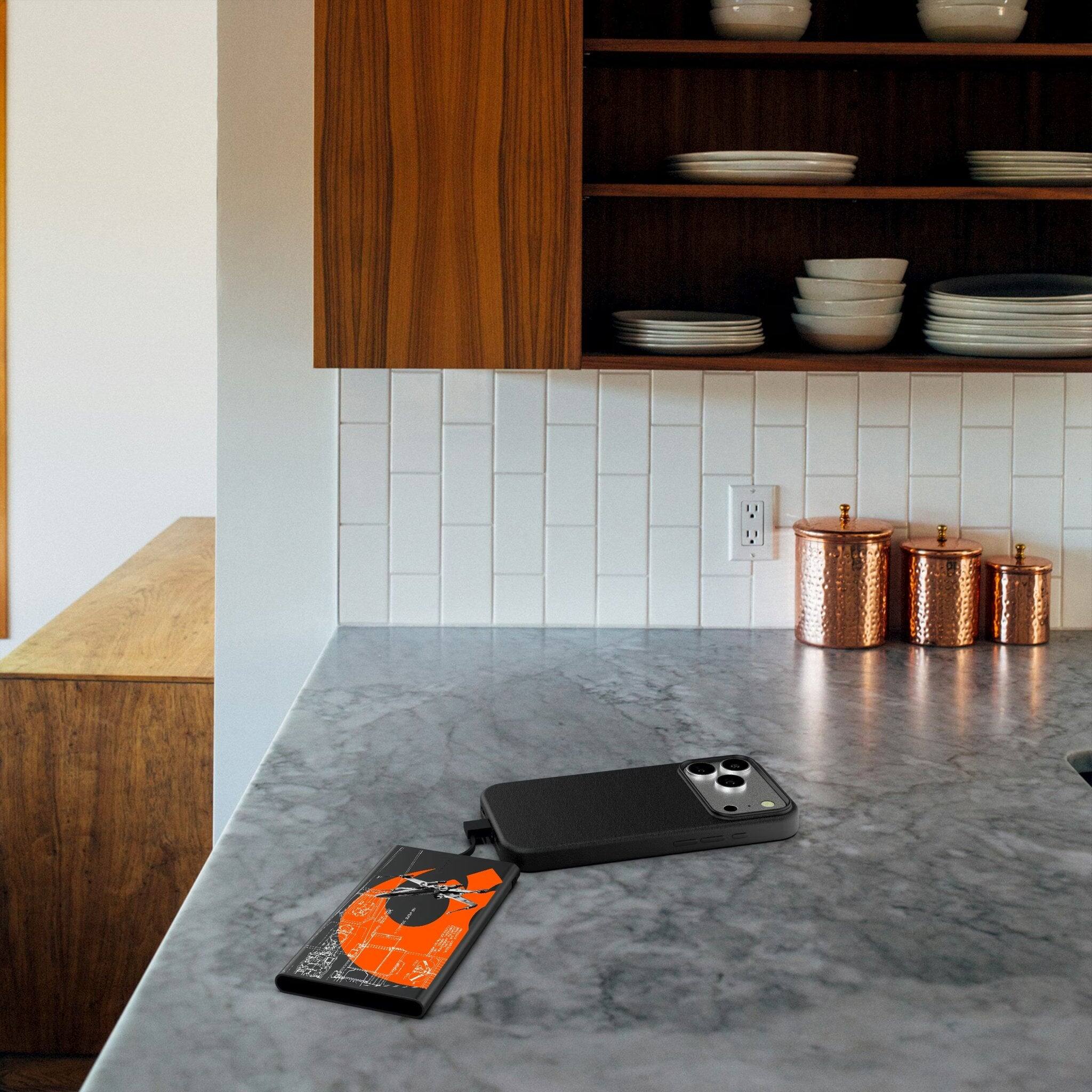 Back. Keyscaper - Star Wars: A New Hope FactionTech 5000mAh Flat Powerbank - X-Wing.