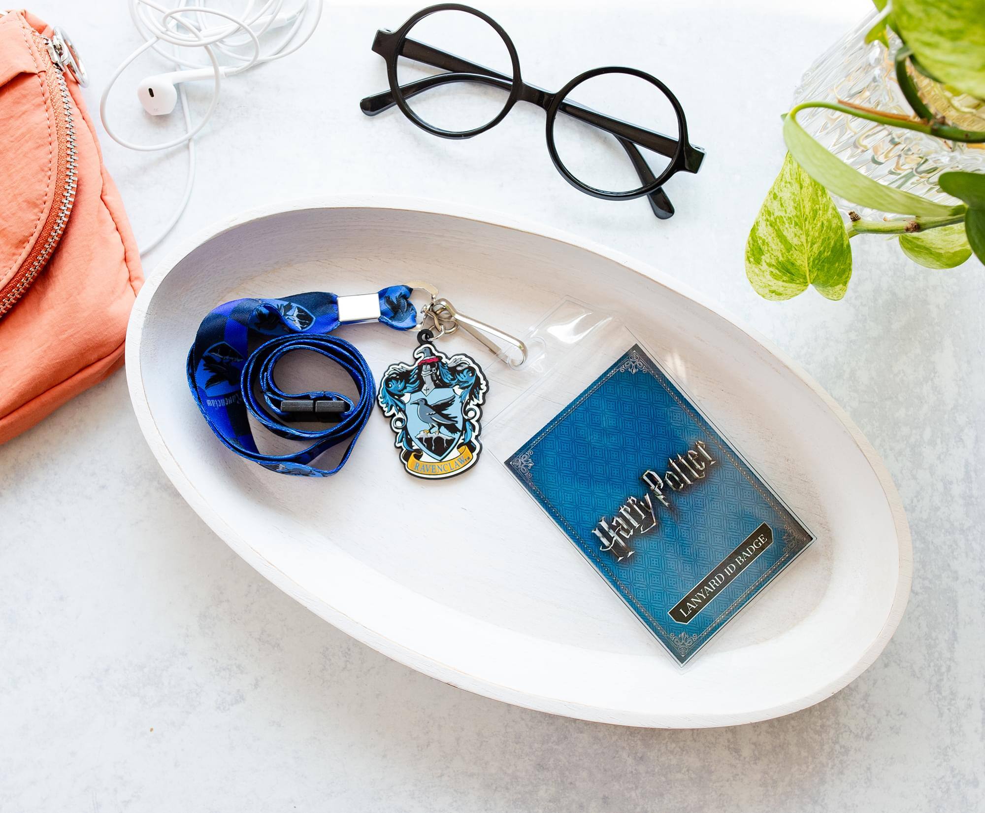 Ravenclaw  
Harry Potter  
Polter  
Harly  
BADGE ID LANYARD