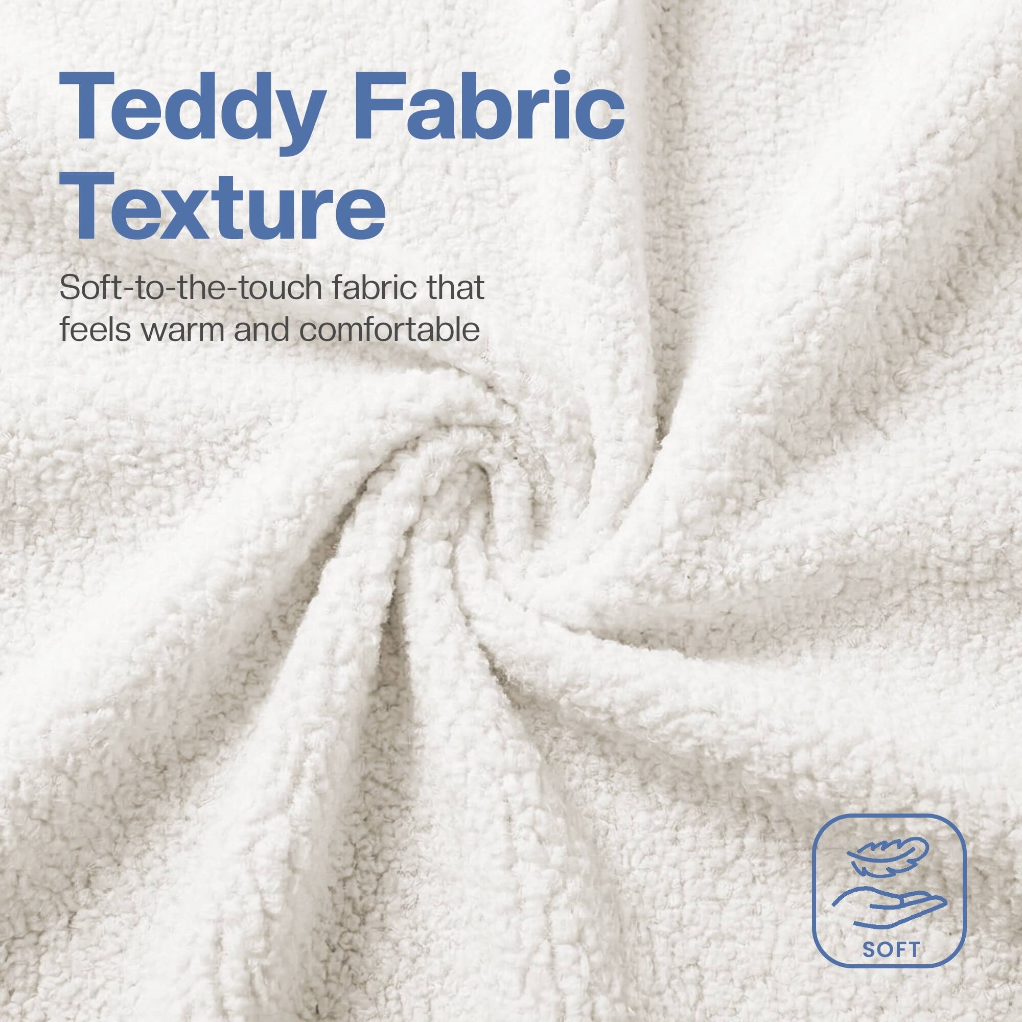 Teddy Fabric Texture

Soft-to-the-touch fabric that feels warm and comfortable

SOFT
