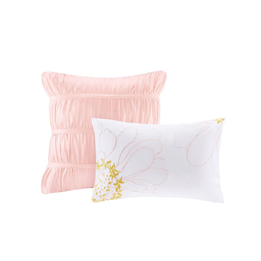 Alt View 3. Gracie Mills - Gracie Mills Ismerie 4-Piece Solid Ruffles Comforter Set - Blush.