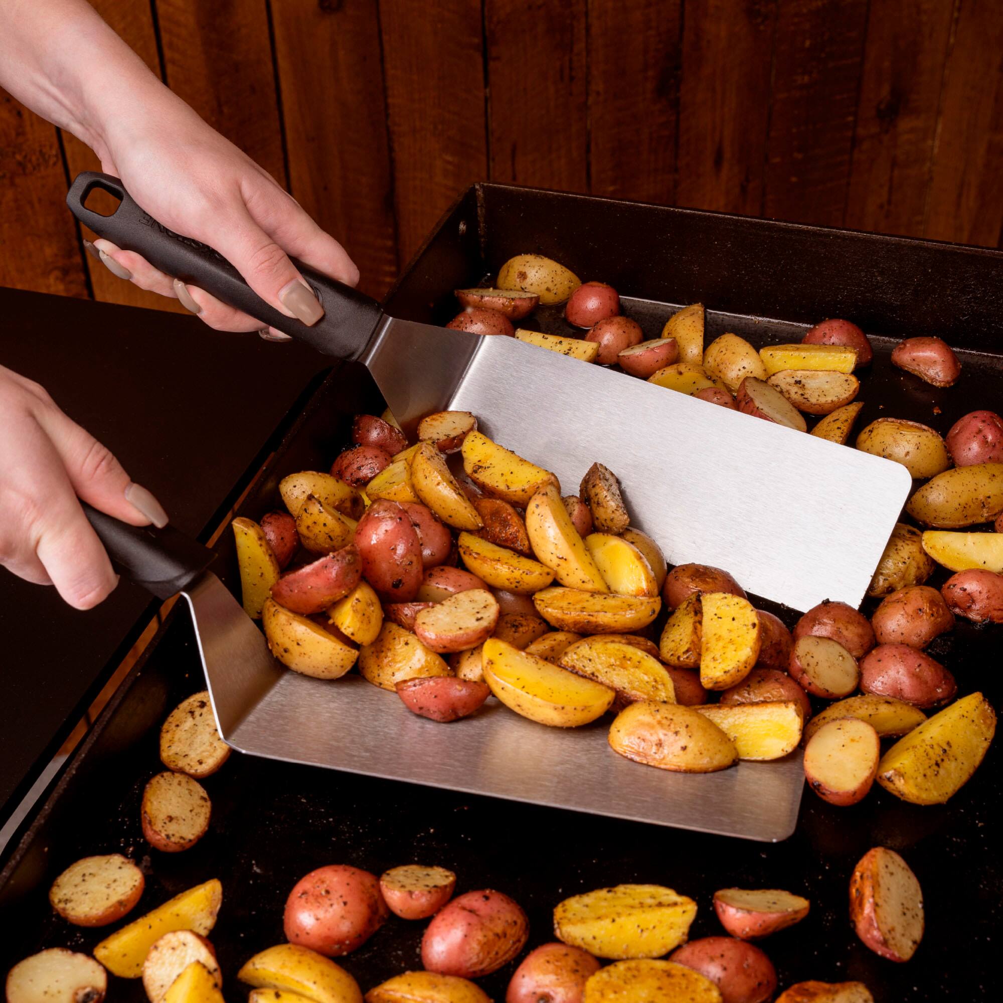 Alt View 13. Blackstone - 5-Piece Professional Griddle Toolkit - Silver.