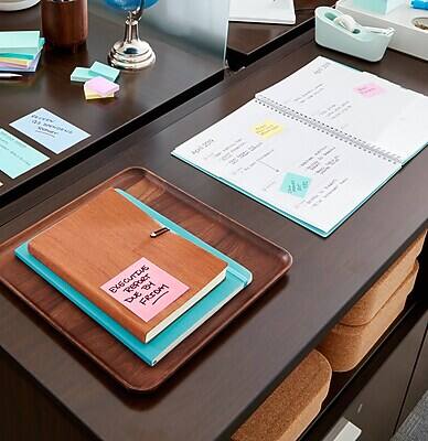 EXECUTIVE FRIDAY BH DE

1. EXECUTIVE FRIDAY
   - BH DE

2. [Text on the notebook]
   - EXECUTIVE FRIDAY
   - BH DE

3. [Text on the calendar]
   - [Various notes and dates, but not fully legible]